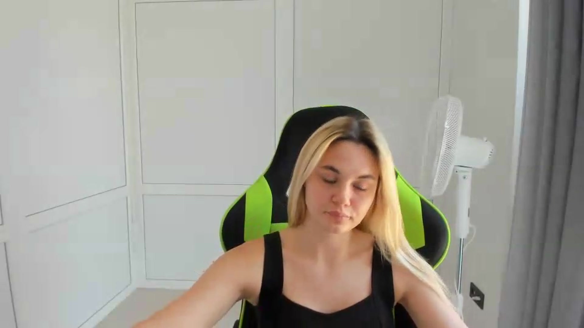 Gallery image thumbnail from AdeliaSol's myfreecams stream on, 08/10/2026, 09:44 image 8 of 20