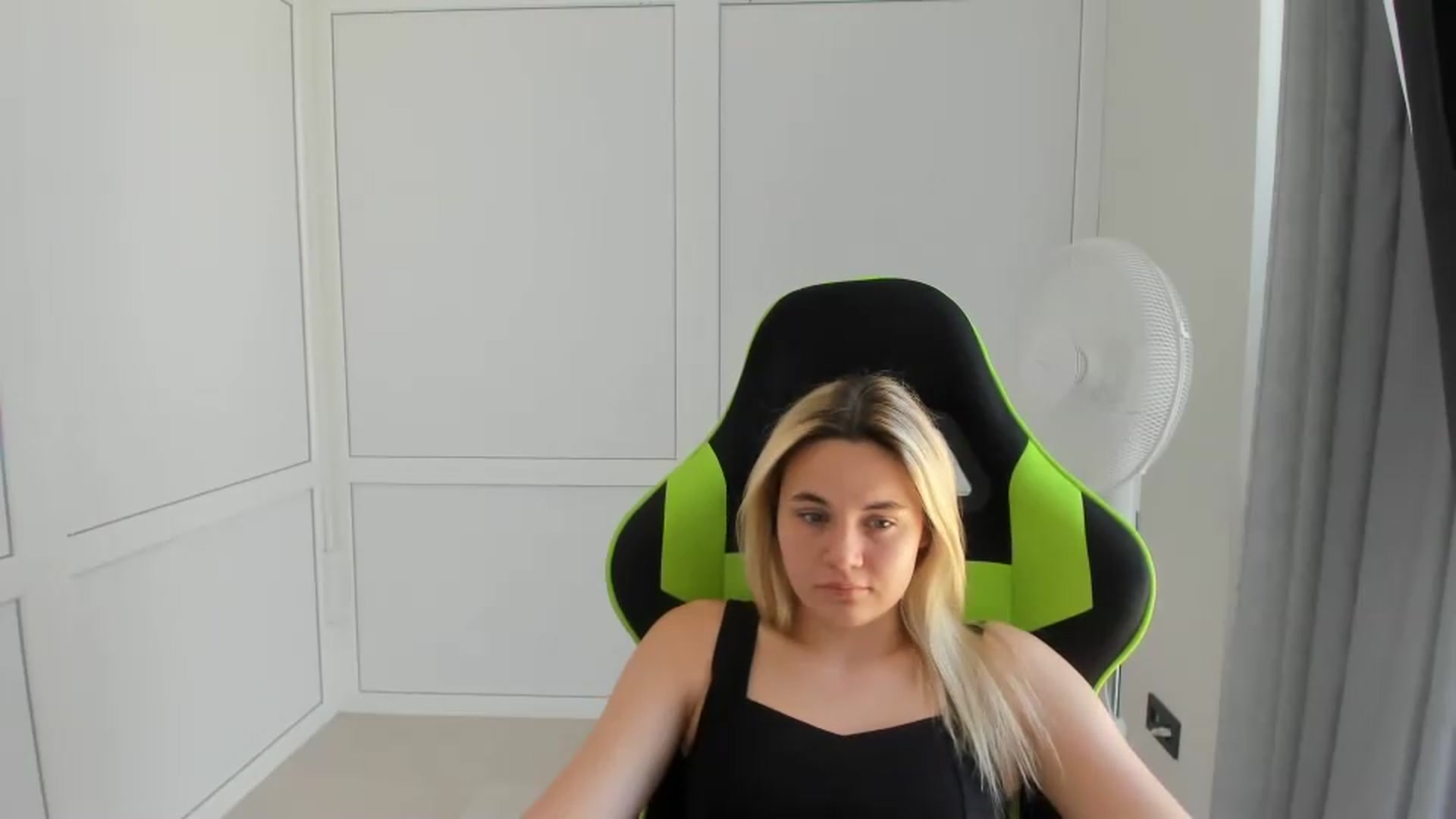 Gallery image thumbnail from AdeliaSol's myfreecams stream on, 08/10/2026, 10:52 image 11 of 20