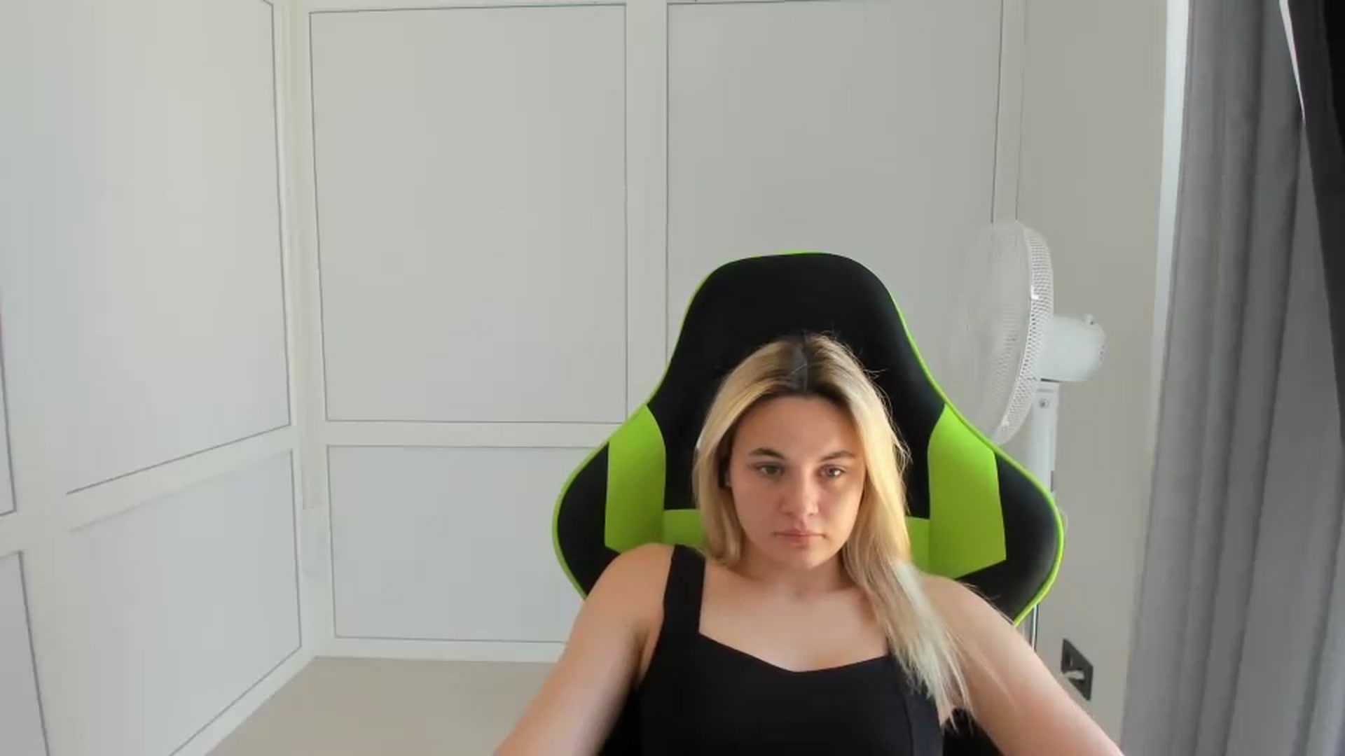 Gallery image thumbnail from AdeliaSol's myfreecams stream on, 08/10/2026, 10:52 image 7 of 20