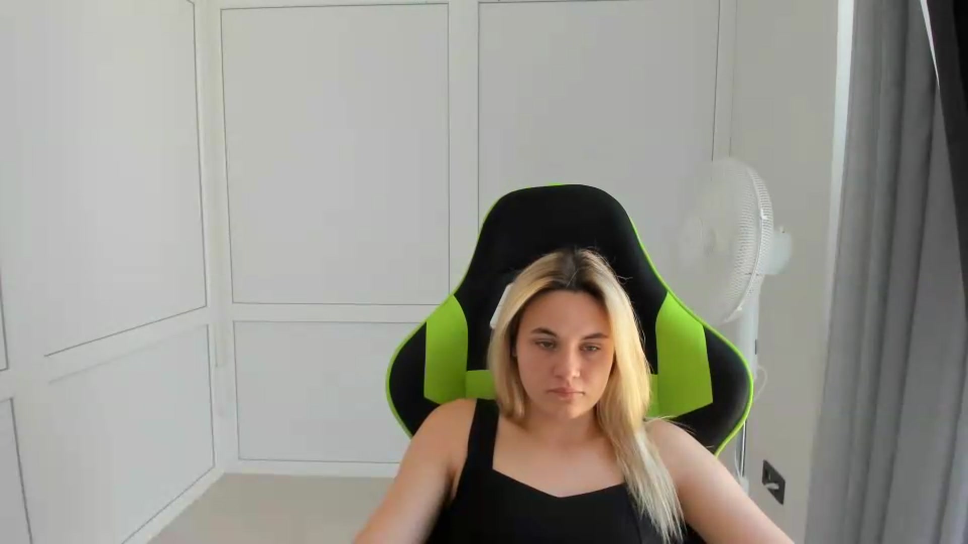 Gallery image thumbnail from AdeliaSol's myfreecams stream on, 08/10/2026, 10:52 image 9 of 20