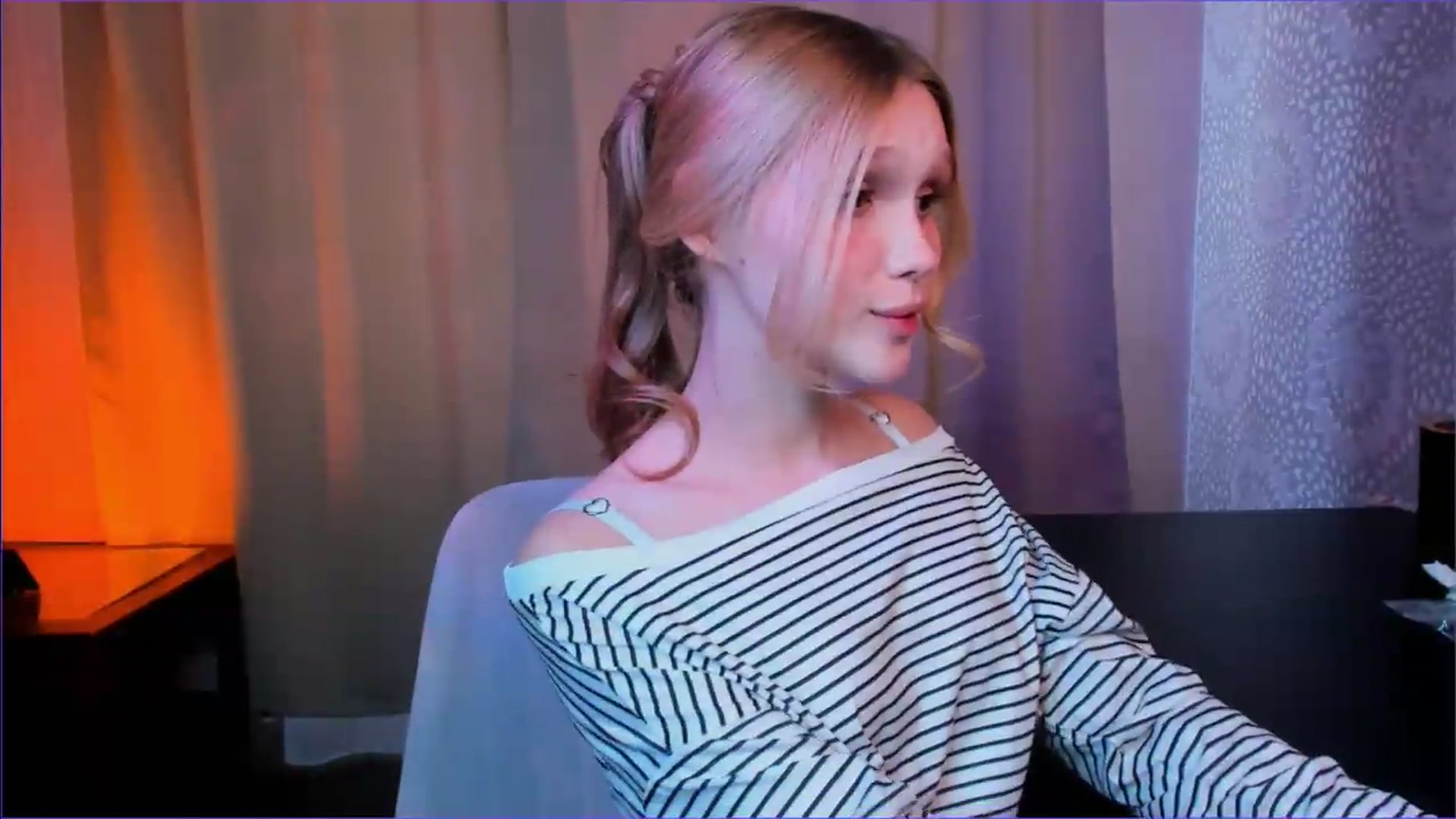 Gallery image thumbnail from AdelineCrash's myfreecams stream on, 06/05/2026, 08:53 image 19 of 20