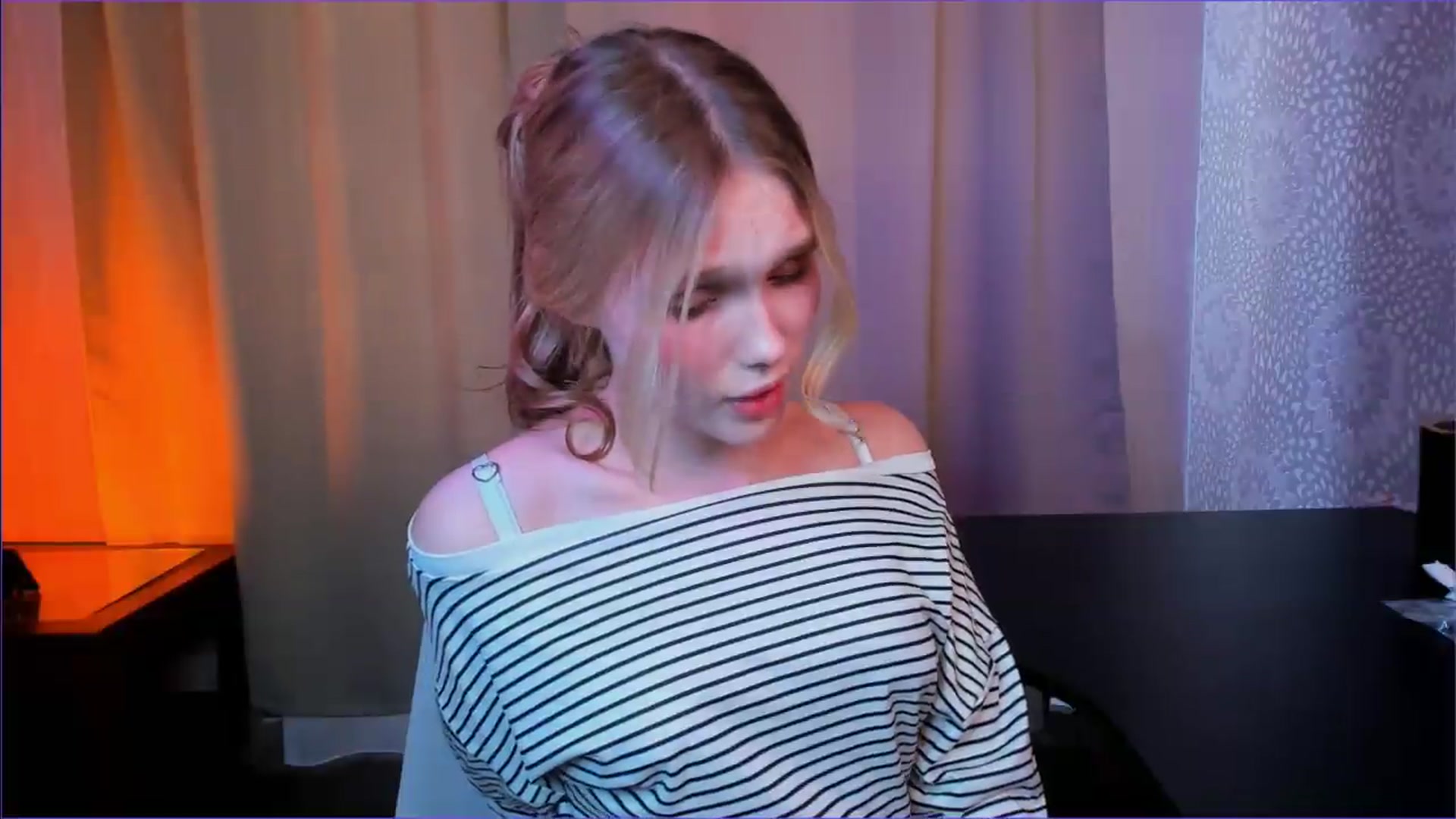 Gallery image thumbnail from AdelineCrash's myfreecams stream on, 06/05/2026, 08:53 image 18 of 20
