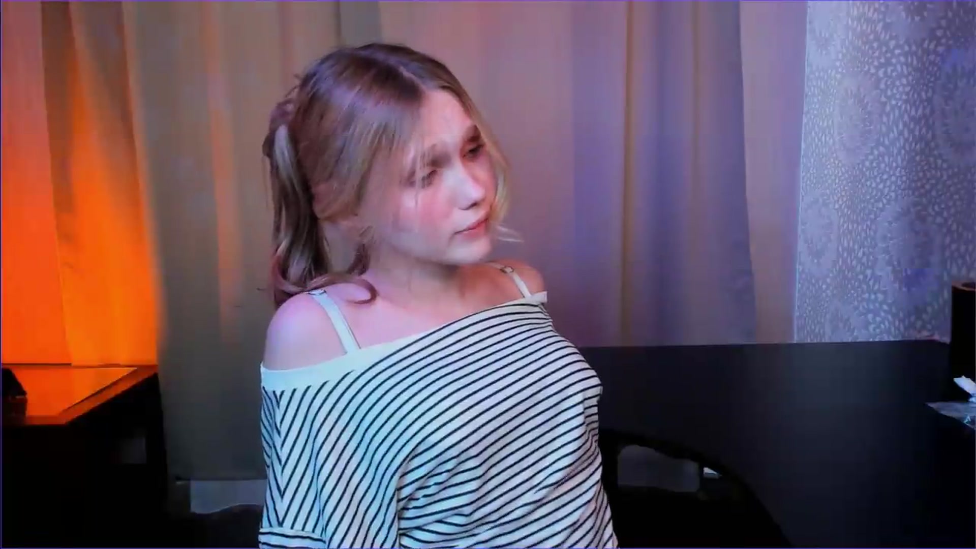 Gallery image thumbnail from AdelineCrash's myfreecams stream on, 06/05/2026, 08:53 image 16 of 20