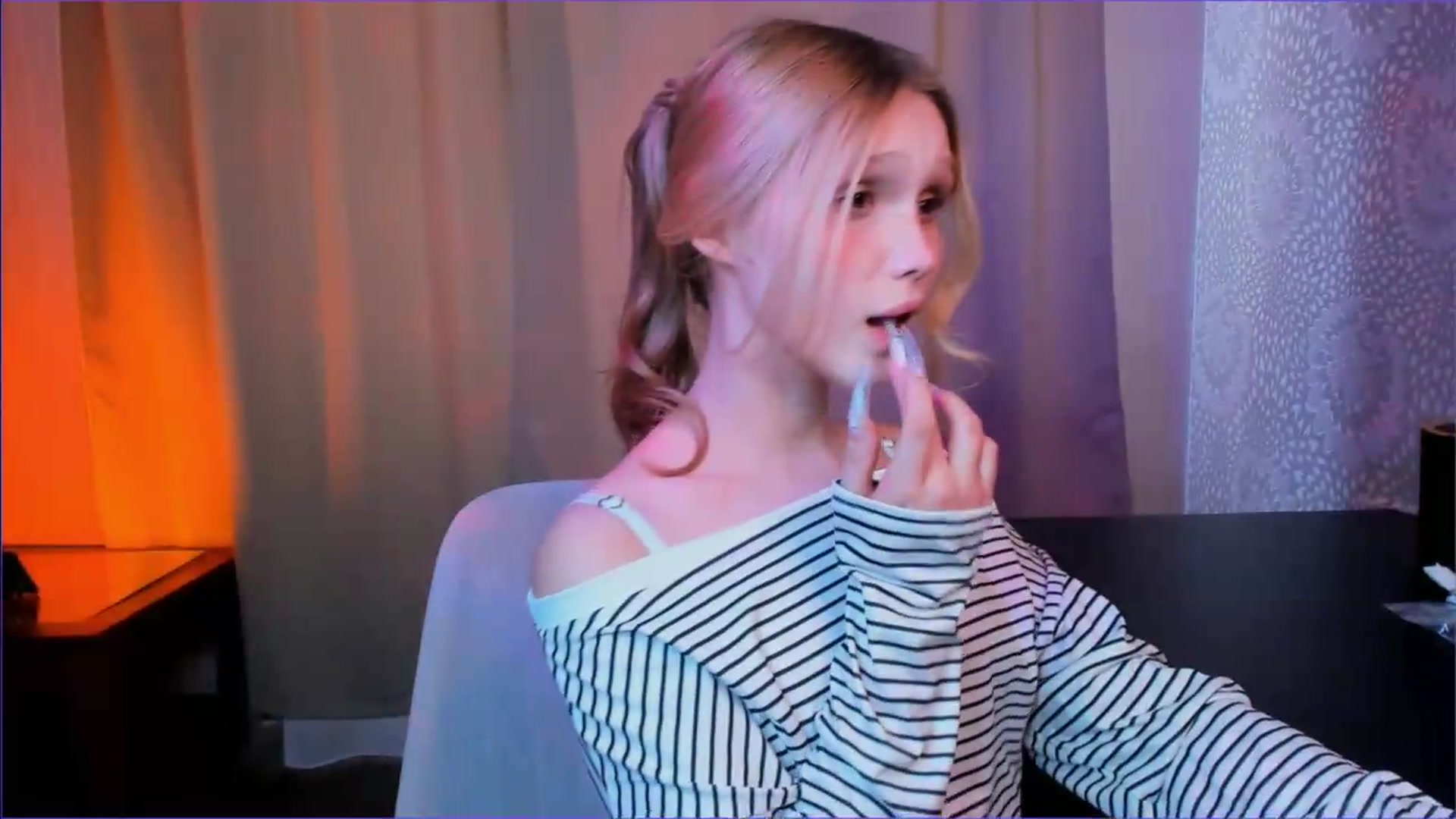 Gallery image thumbnail from AdelineCrash's myfreecams stream on, 06/05/2026, 08:53 image 17 of 20