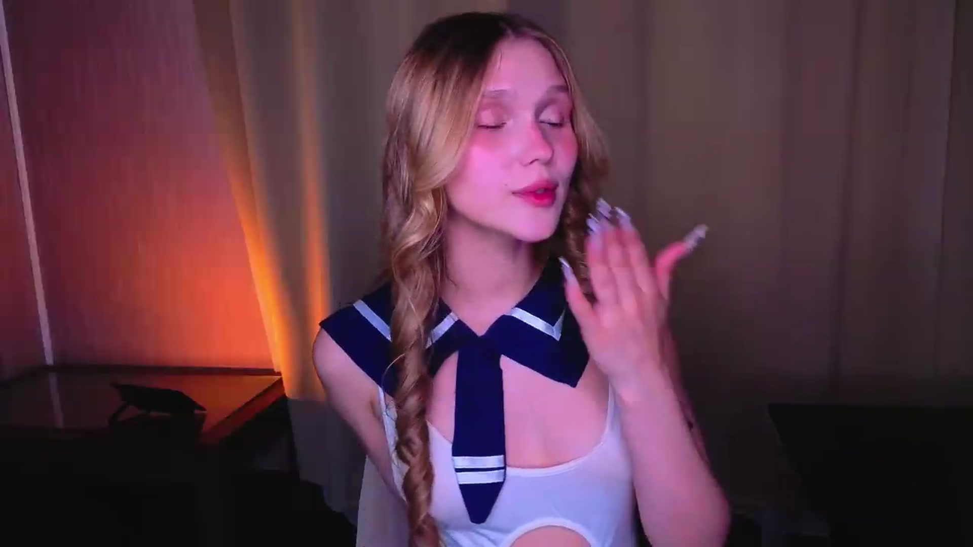 Gallery image thumbnail from AdelineCrash's myfreecams stream on, 07/19/2026, 09:29 image 13 of 20