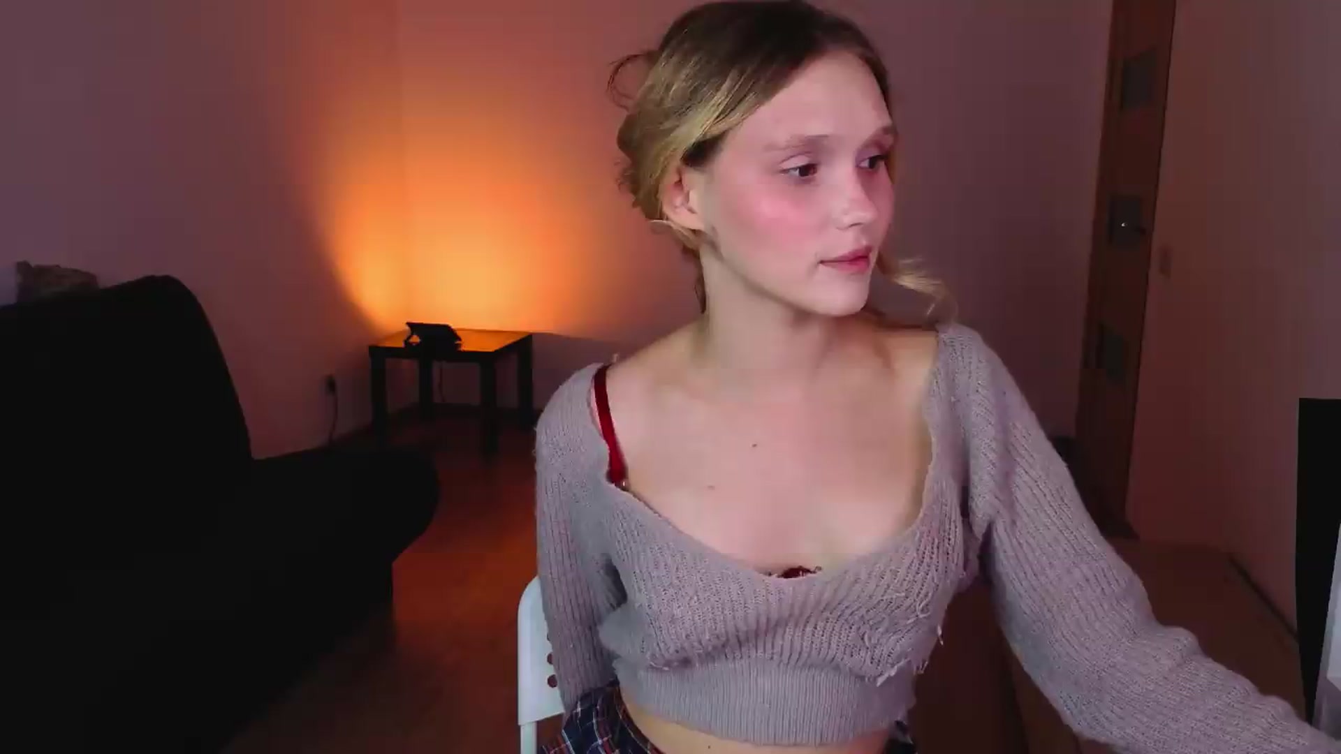 Gallery image thumbnail from AdelineCrash's myfreecams stream on, 08/10/2026, 10:04 image 1 of 20