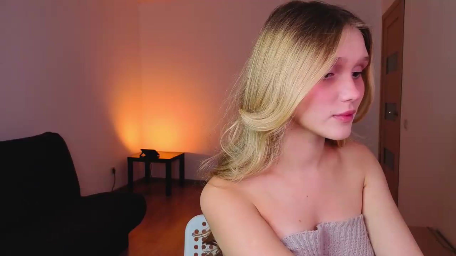 Gallery image thumbnail from AdelineCrash's myfreecams stream on, 08/12/2026, 11:49 image 17 of 20
