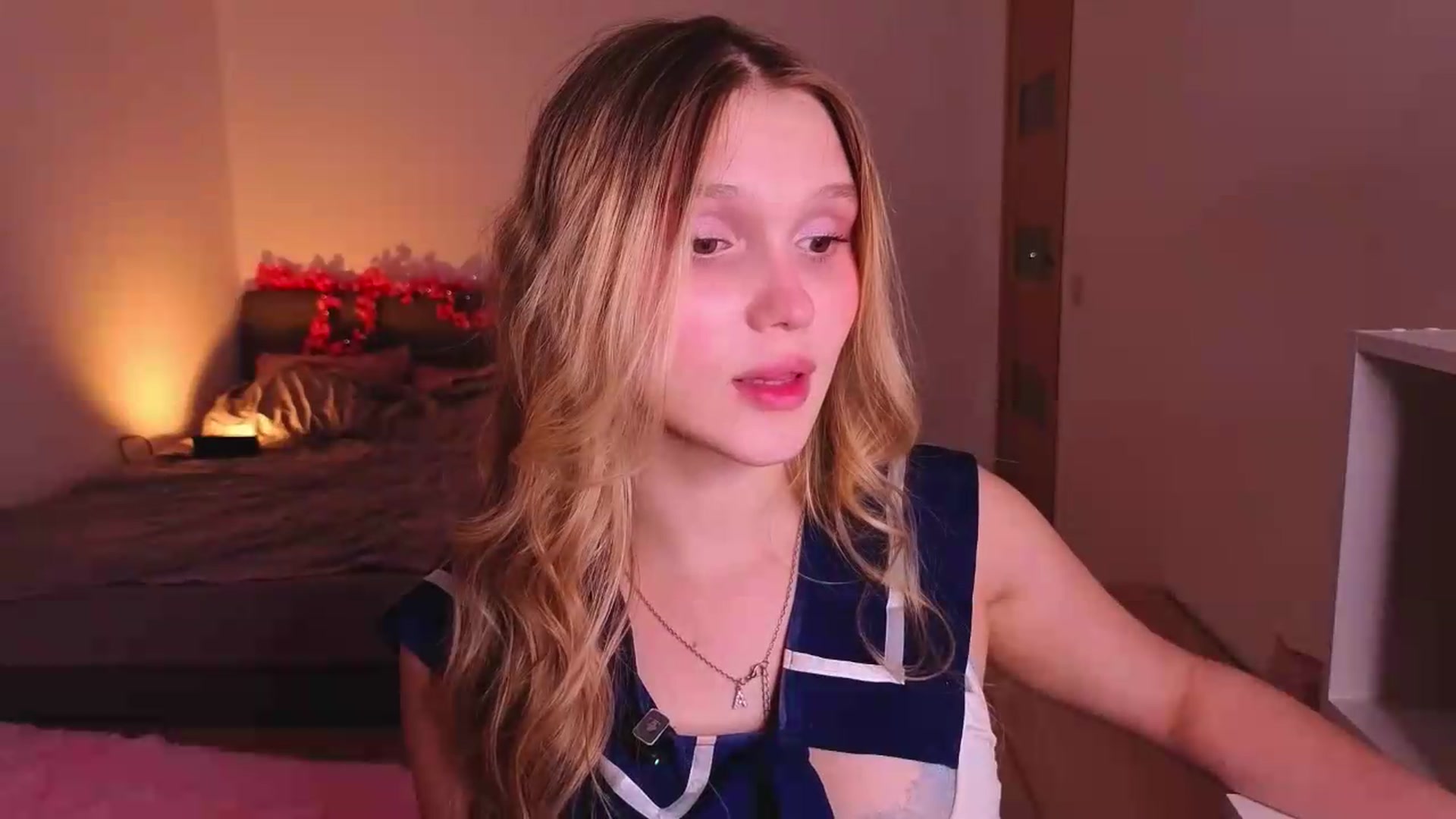 Gallery image thumbnail from AdelineCrash's myfreecams stream on, 09/01/2026, 11:25 image 12 of 20