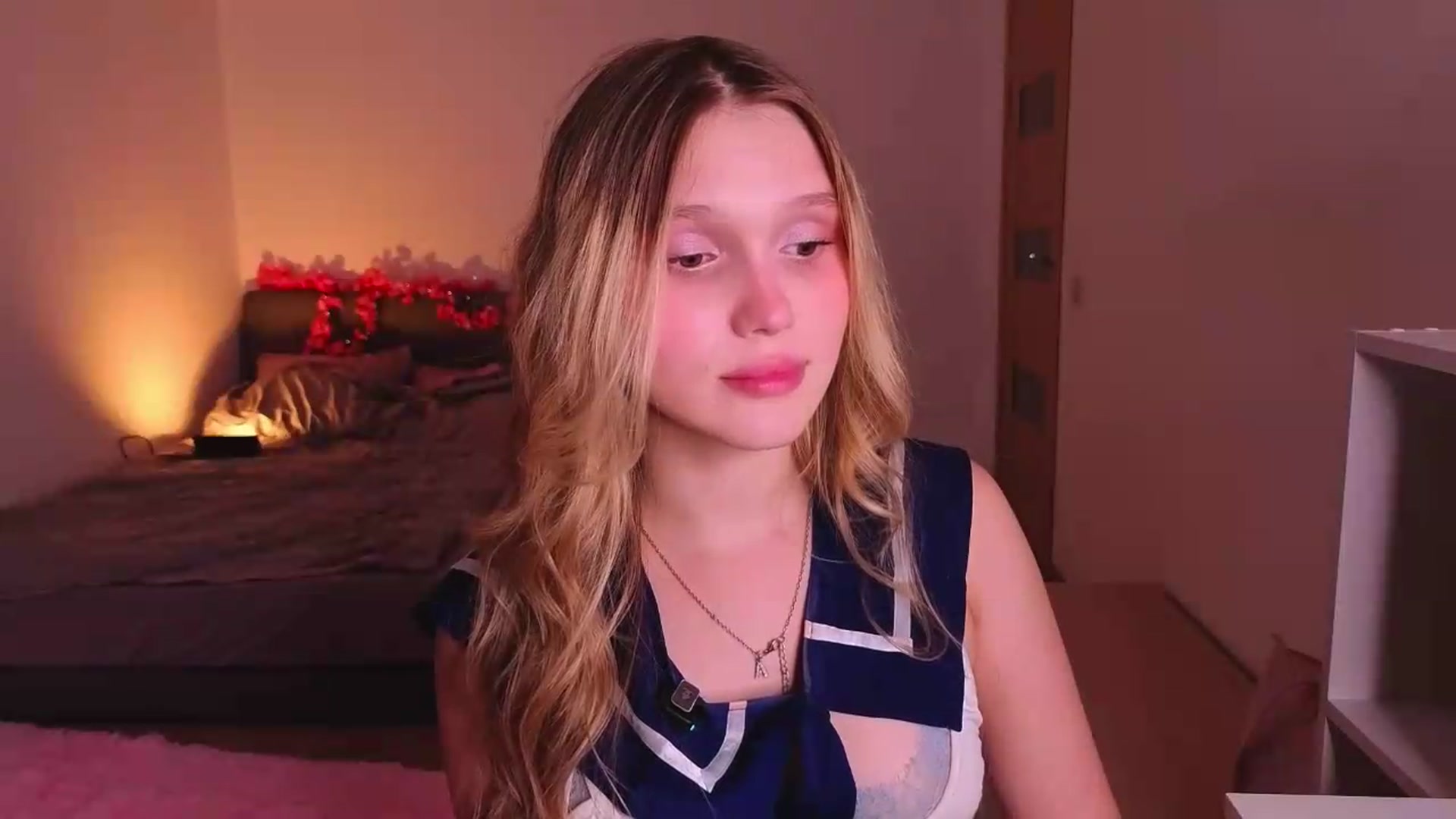 Gallery image thumbnail from AdelineCrash's myfreecams stream on, 09/01/2026, 11:25 image 13 of 20