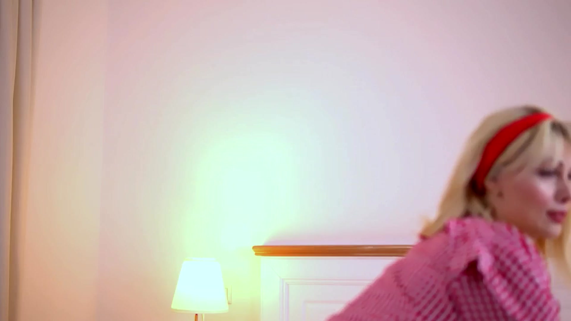 Gallery image thumbnail from AdelineKing's myfreecams stream on, 04/18/2026, 03:26 image 11 of 20