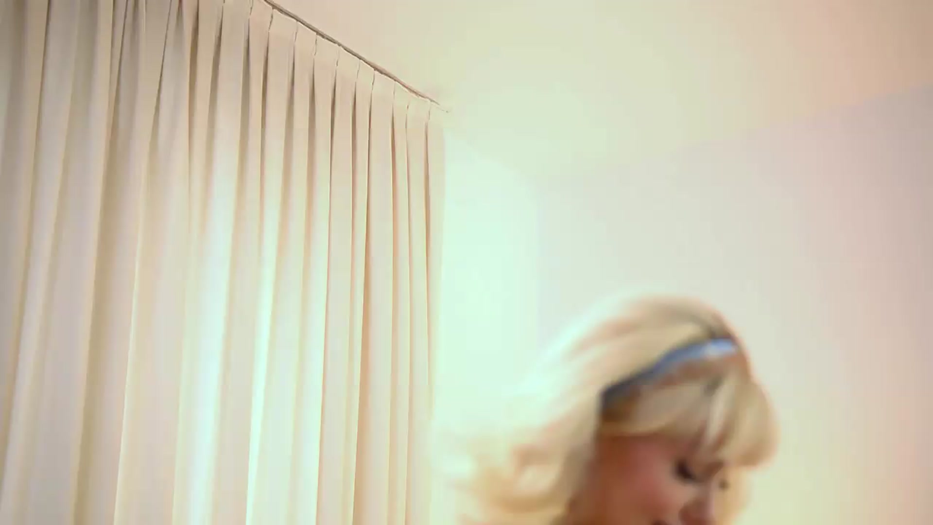 Gallery image thumbnail from AdelineKing's myfreecams stream on, 05/14/2026, 05:32 image 10 of 20