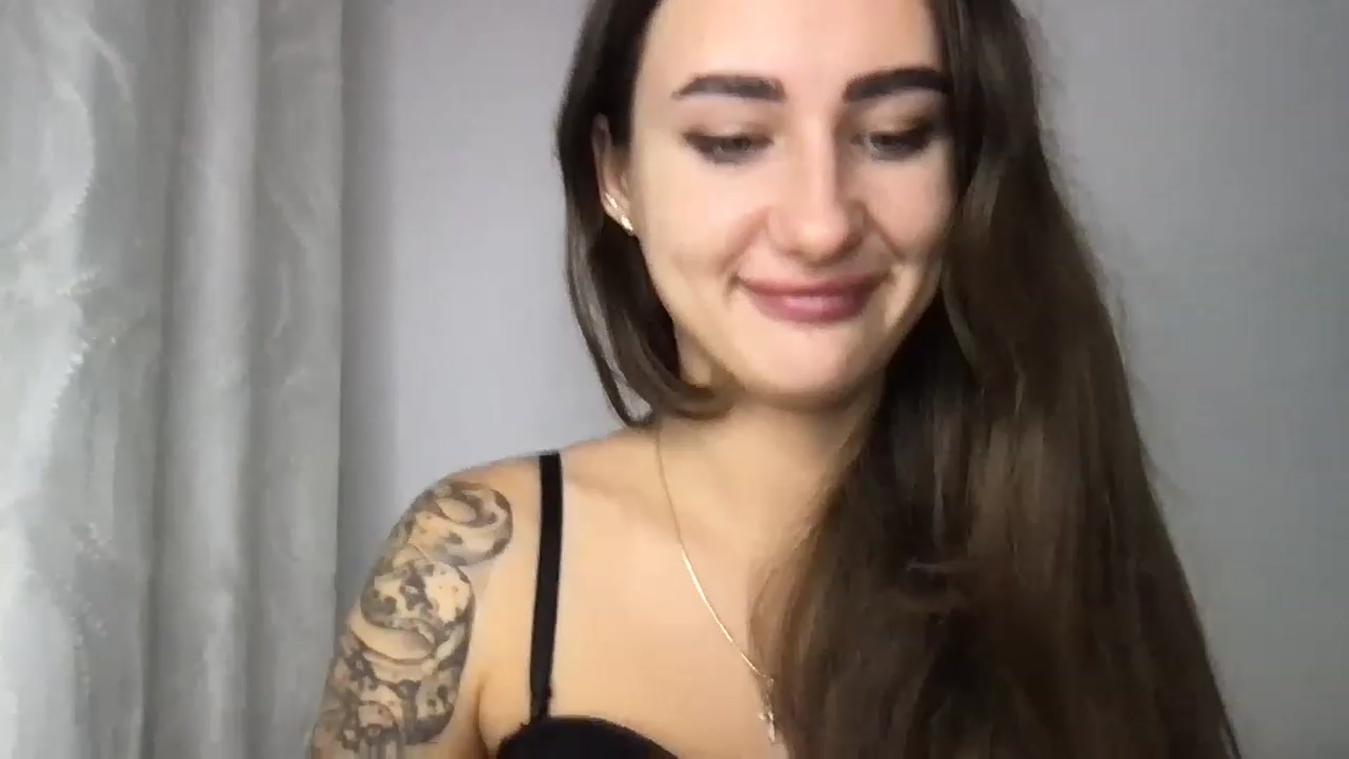 Gallery image thumbnail from Adell777's myfreecams stream on, 11/23/2022, 21:15 image 7 of 20