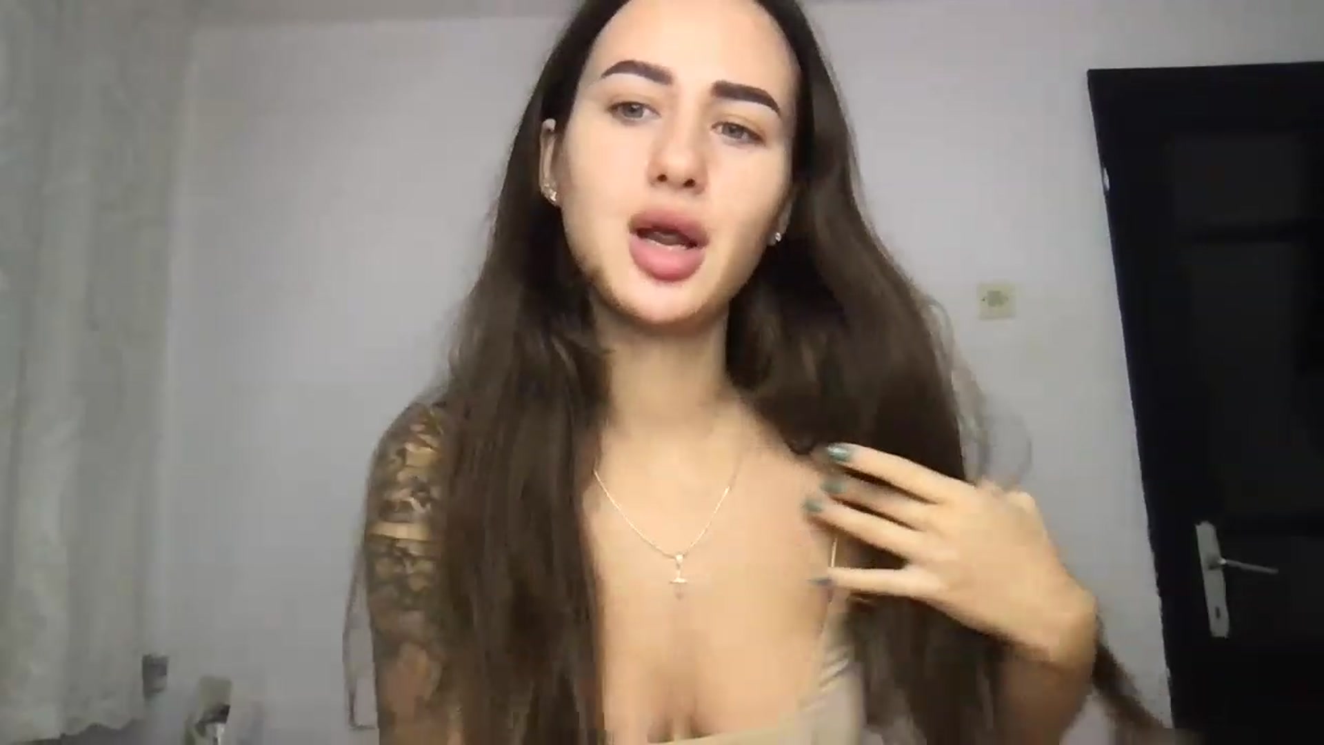 Gallery image thumbnail from Adell777's myfreecams stream on, 11/24/2022, 17:39 image 17 of 20