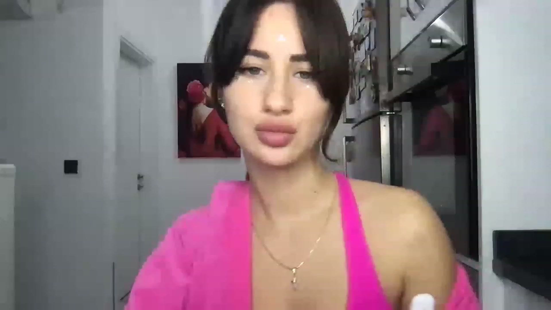 Gallery image thumbnail from Adell777's myfreecams stream on, 12/31/2022, 18:44 image 17 of 20