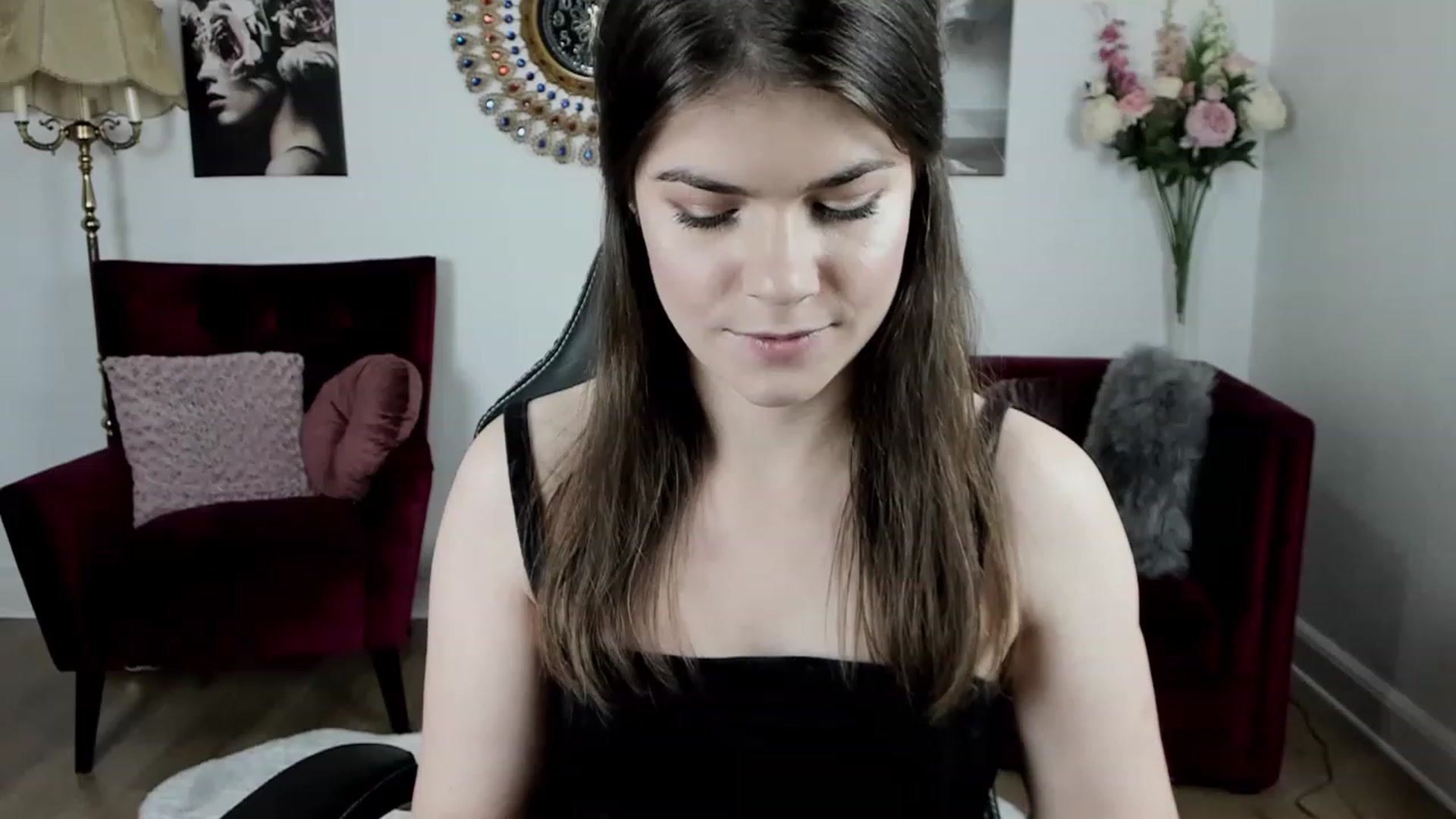 Gallery image thumbnail from Adisonn4you's myfreecams stream on, 12/03/2022, 16:32 image 17 of 20