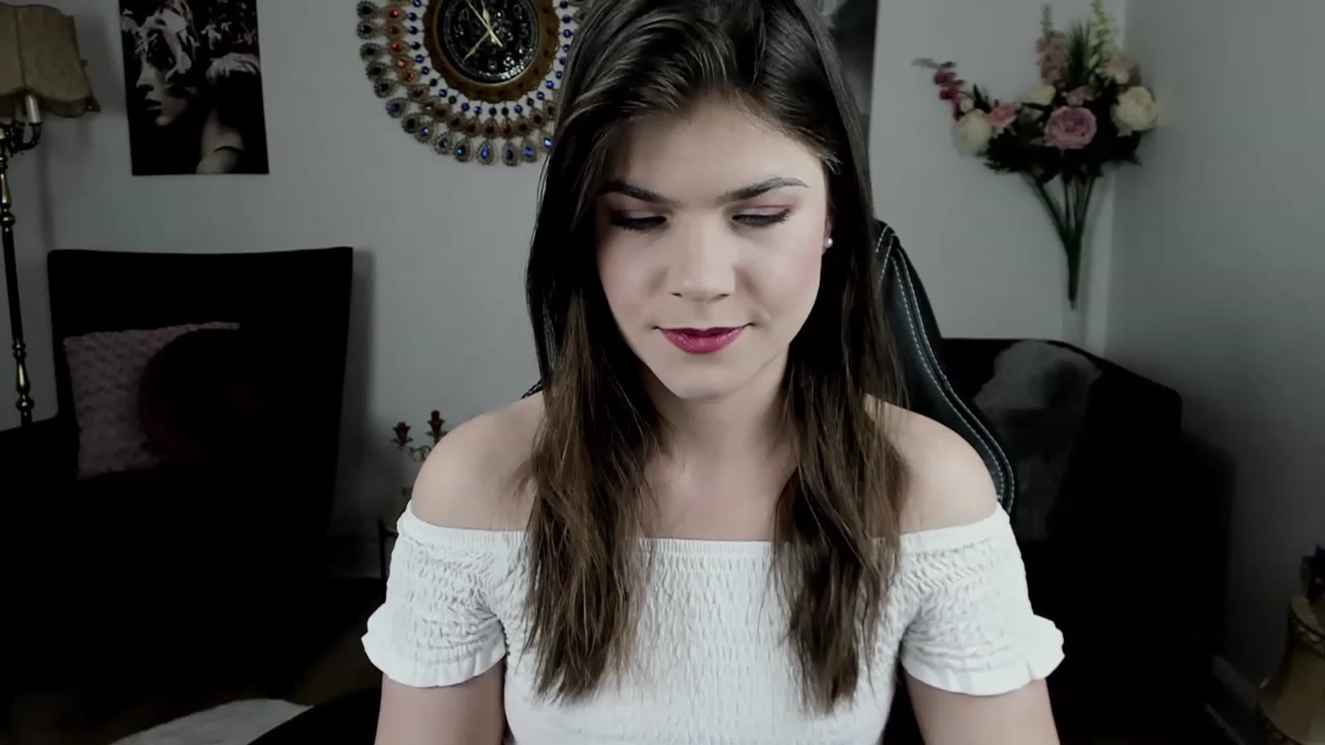 Gallery image thumbnail from Adisonn4you's myfreecams stream on, 02/23/2023, 21:18 image 2 of 20