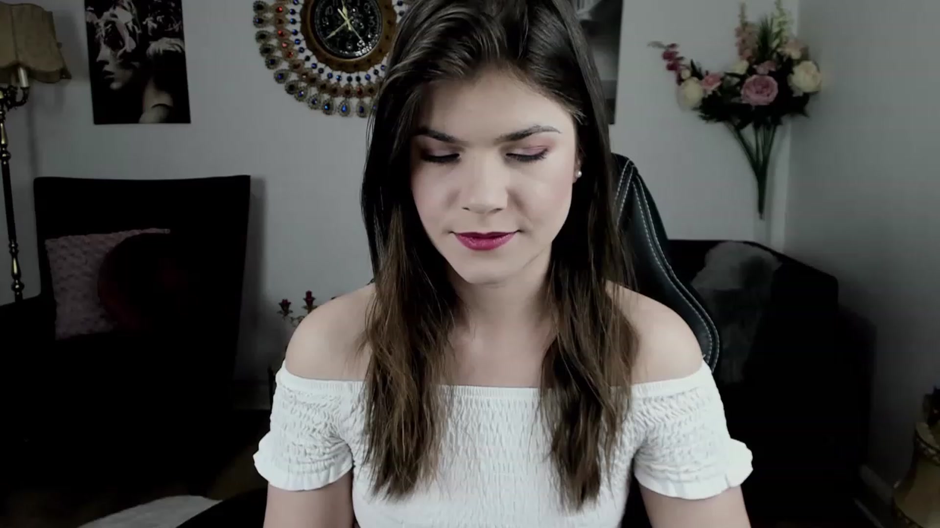 Gallery image thumbnail from Adisonn4you's myfreecams stream on, 02/23/2023, 21:18 image 5 of 20