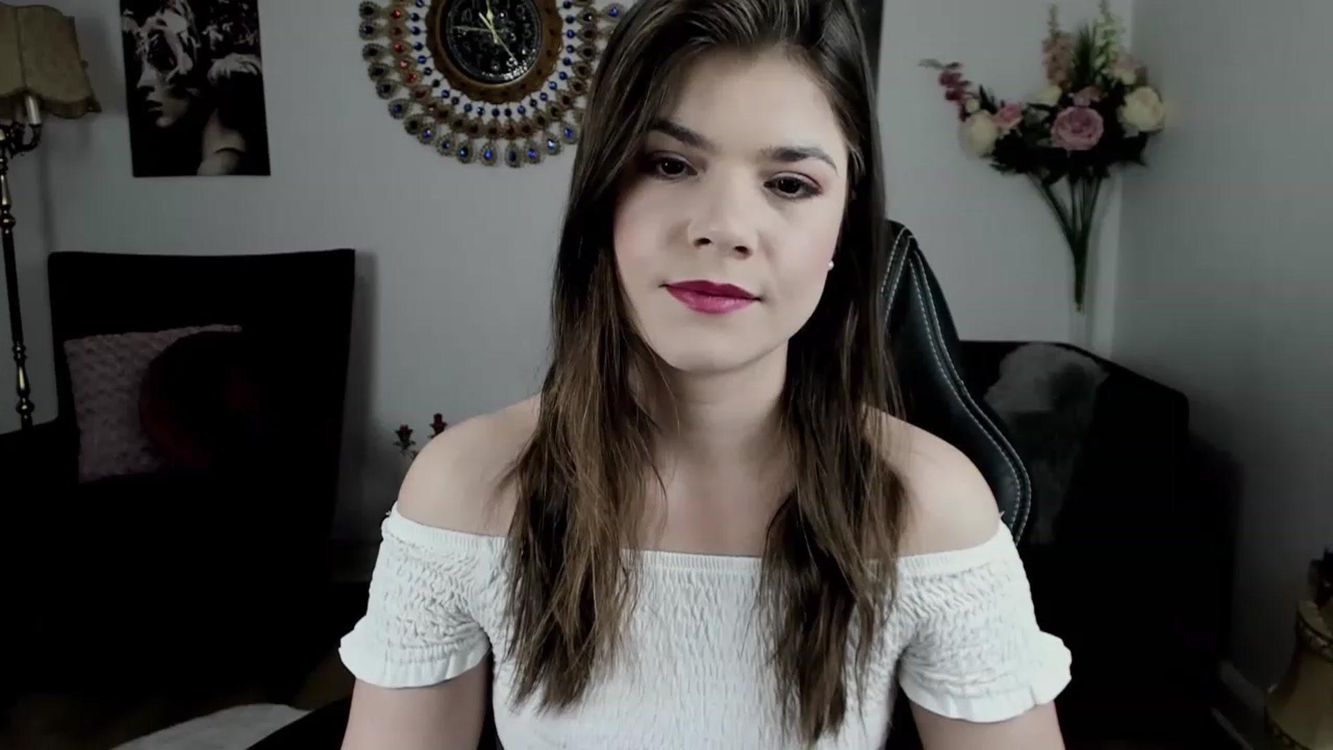 Gallery image thumbnail from Adisonn4you's myfreecams stream on, 02/23/2023, 21:18 image 19 of 20