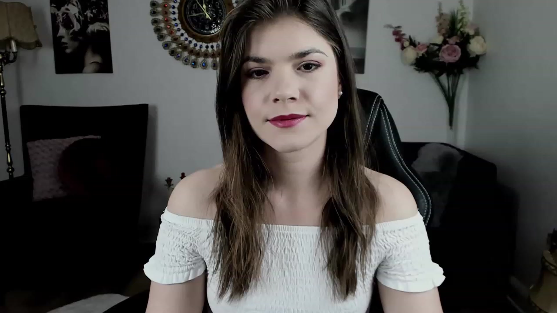 Gallery image thumbnail from Adisonn4you's myfreecams stream on, 02/23/2023, 21:18 image 14 of 20