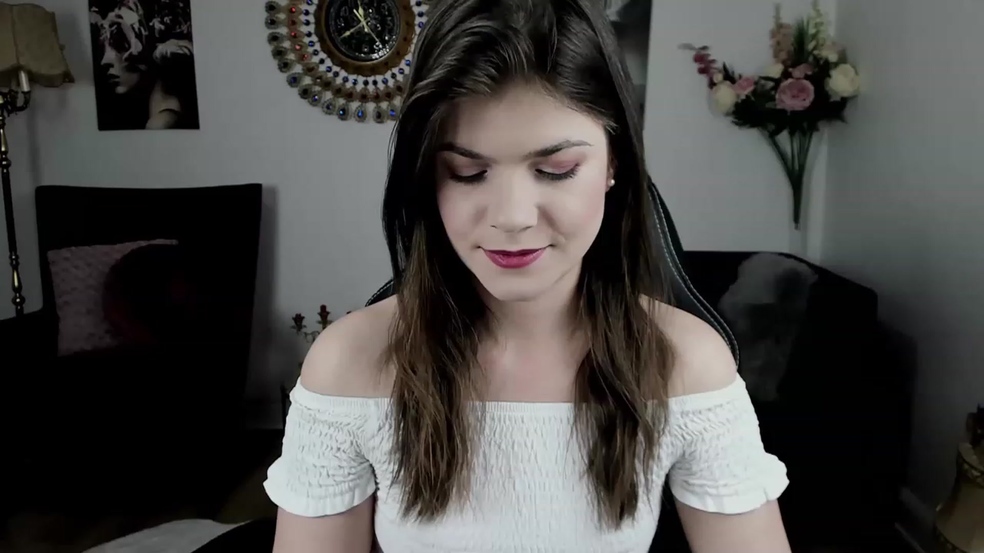 Gallery image thumbnail from Adisonn4you's myfreecams stream on, 02/23/2023, 21:18 image 7 of 20
