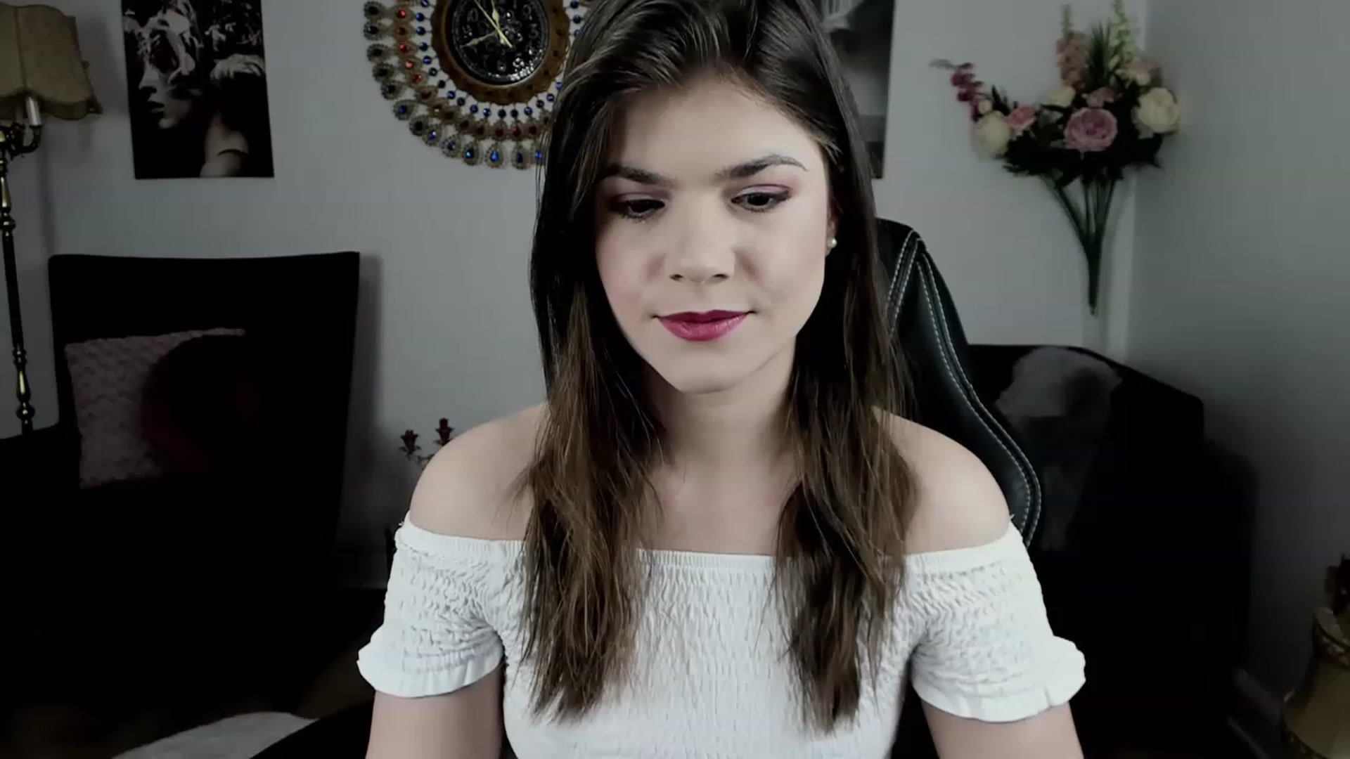 Gallery image thumbnail from Adisonn4you's myfreecams stream on, 02/23/2023, 21:18 image 10 of 20