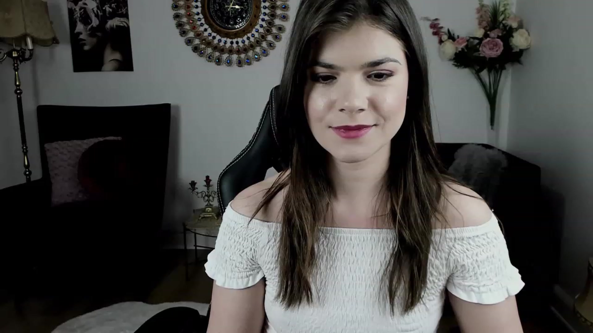 Gallery image thumbnail from Adisonn4you's myfreecams stream on, 02/24/2023, 24:39 image 16 of 20