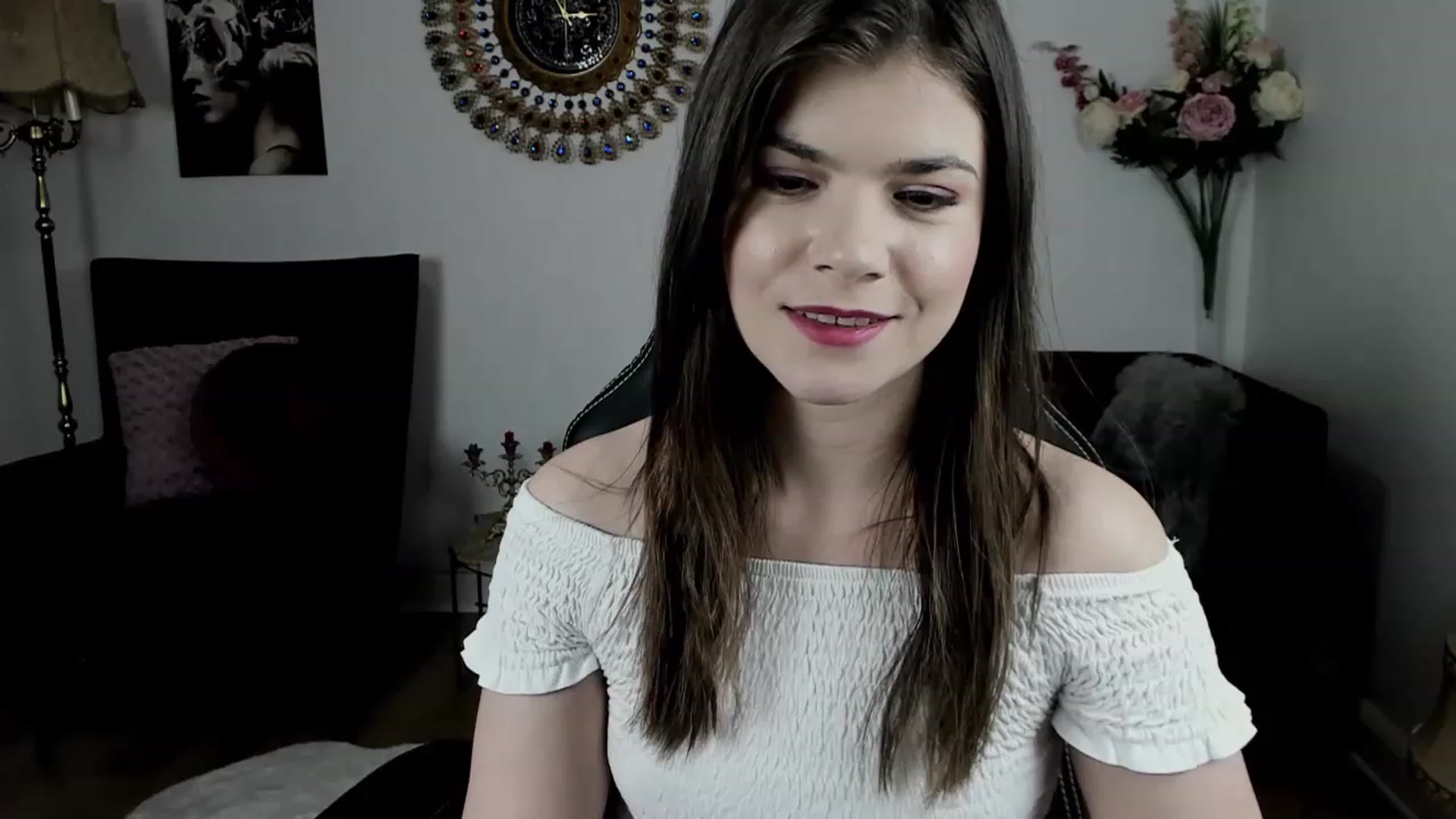 Gallery image thumbnail from Adisonn4you's myfreecams stream on, 02/24/2023, 24:39 image 1 of 20