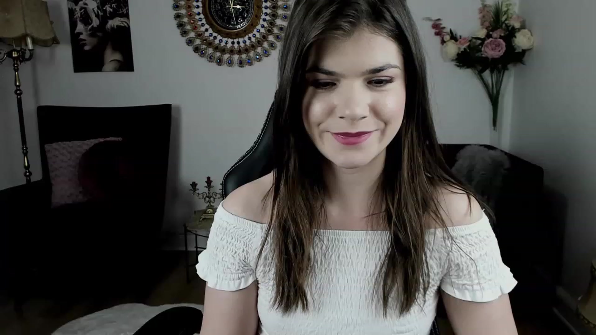 Gallery image thumbnail from Adisonn4you's myfreecams stream on, 02/24/2023, 24:39 image 12 of 20