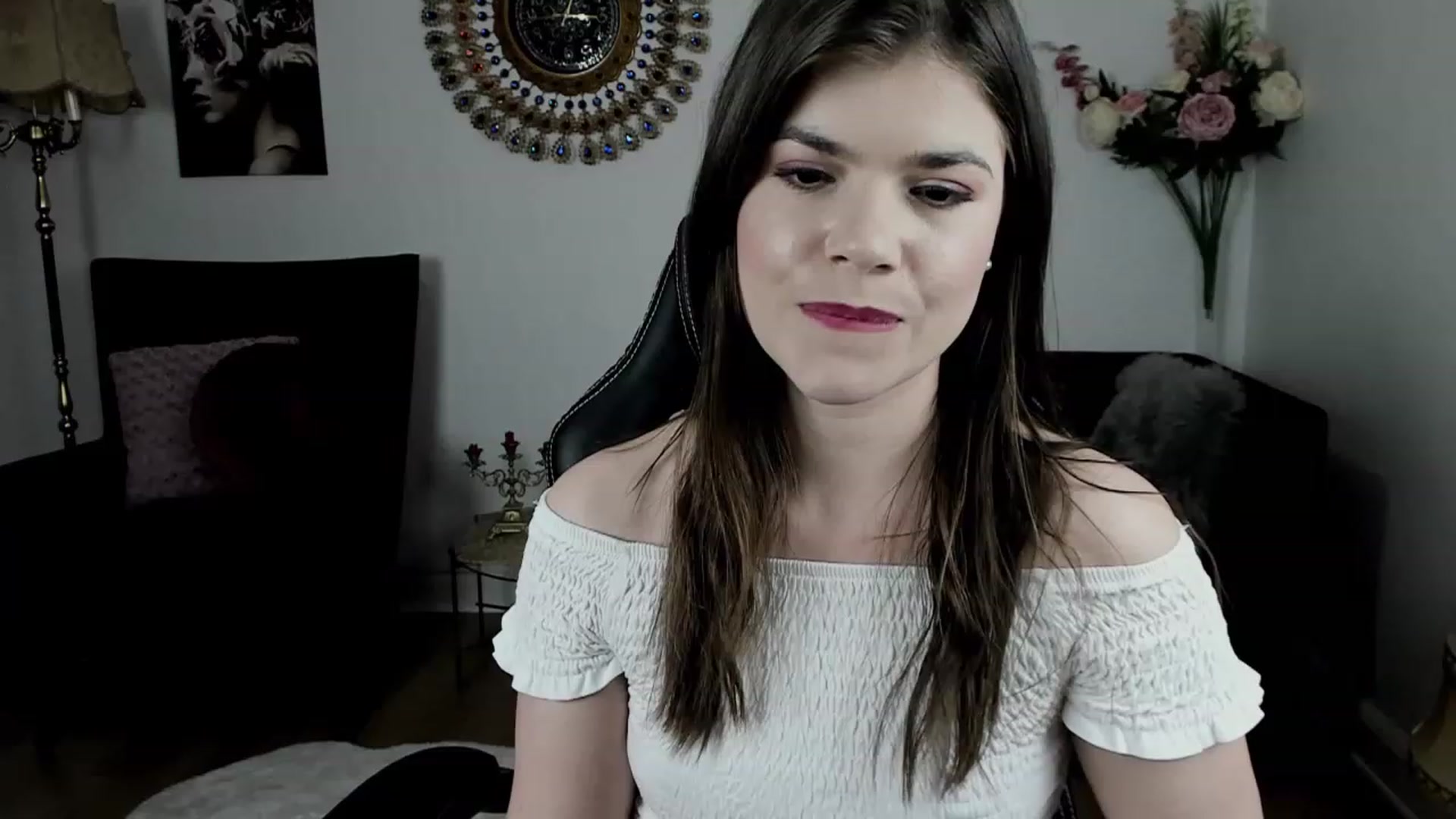 Gallery image thumbnail from Adisonn4you's myfreecams stream on, 02/24/2023, 24:39 image 14 of 20