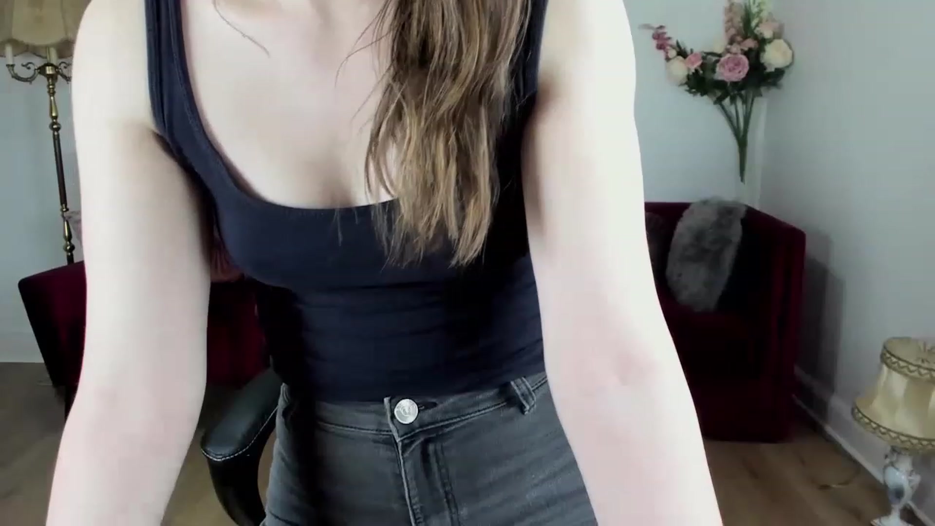 Gallery image thumbnail from Adisonn4you's myfreecams stream on, 03/28/2023, 23:24 image 19 of 20