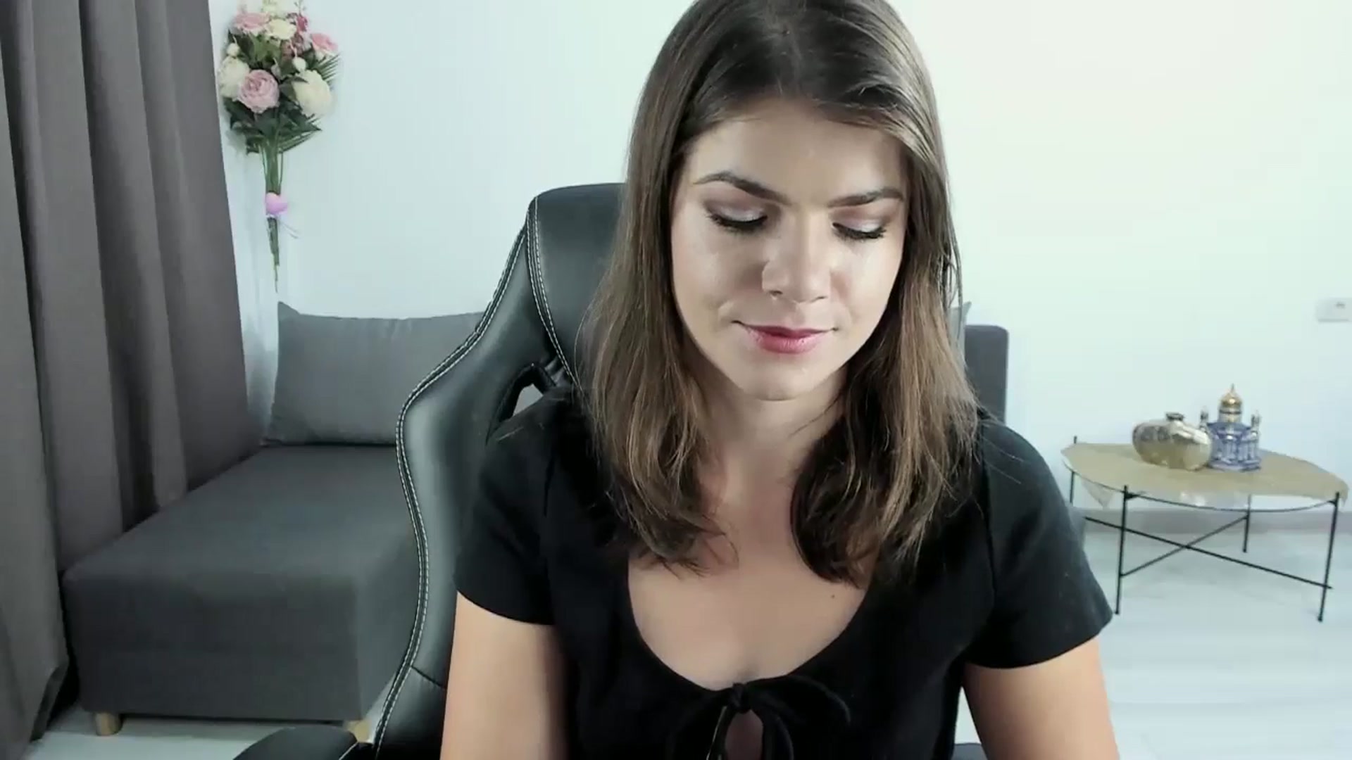 Gallery image thumbnail from Adisonn4you's myfreecams stream on, 08/05/2024, 24:00 image 11 of 20