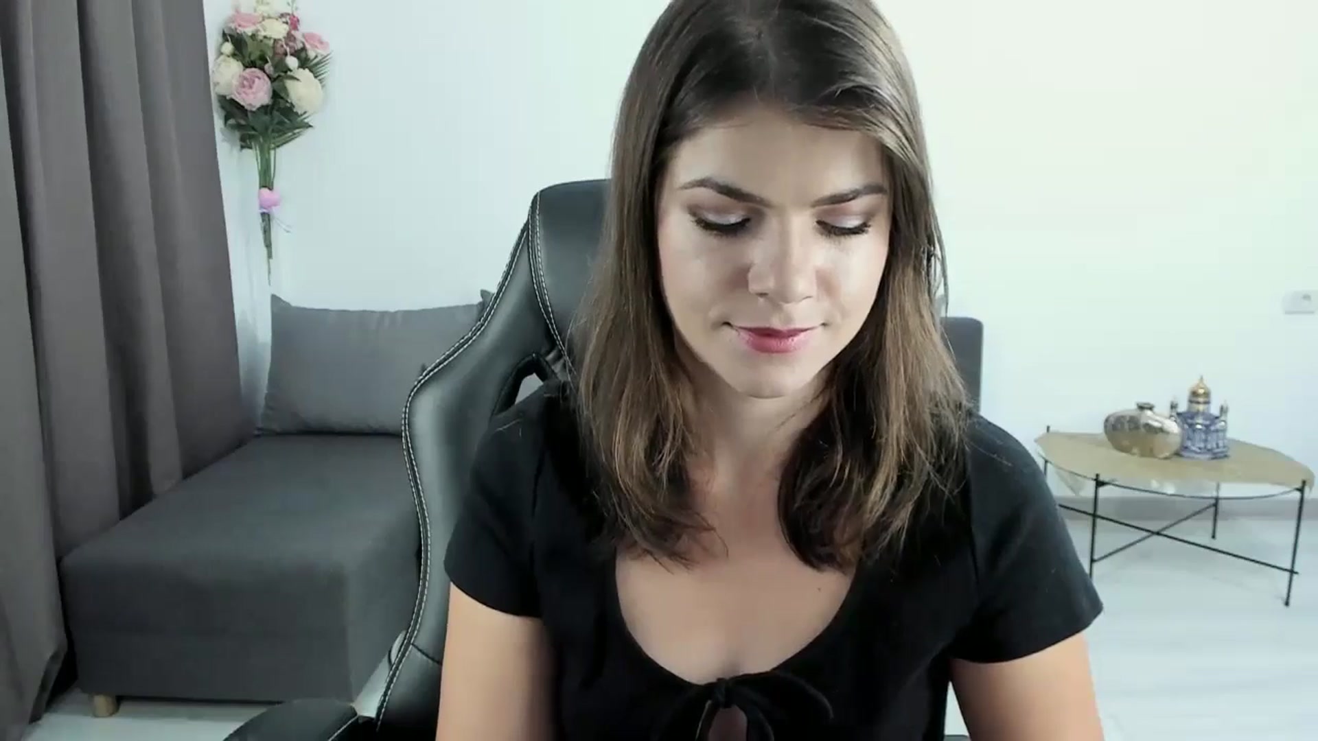 Gallery image thumbnail from Adisonn4you's myfreecams stream on, 08/05/2024, 24:00 image 18 of 20