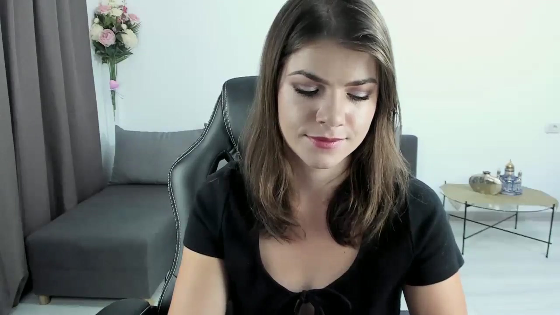 Gallery image thumbnail from Adisonn4you's myfreecams stream on, 08/05/2024, 24:00 image 19 of 20