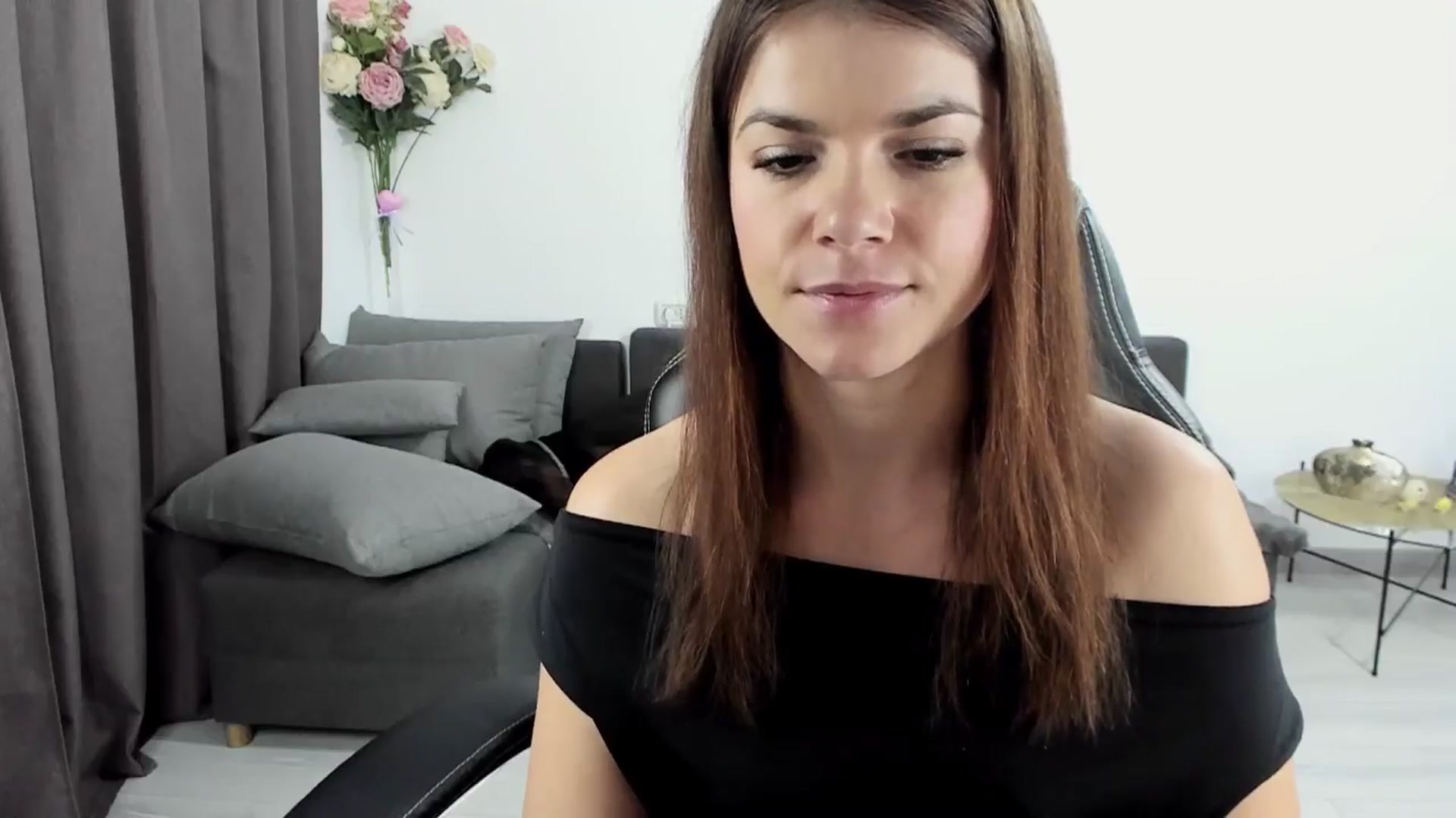 Gallery image thumbnail from Adisonn4you's myfreecams stream on, 11/25/2024, 02:01 image 10 of 20