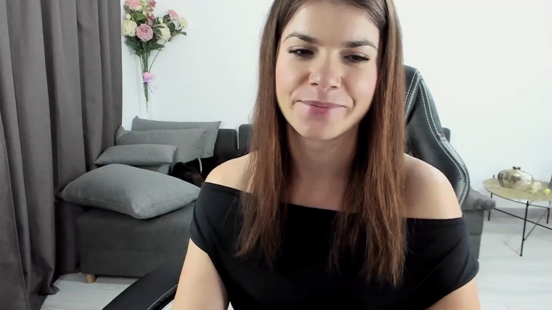 Gallery image thumbnail from Adisonn4you's myfreecams stream on, 11/25/2024, 02:01 image 6 of 20
