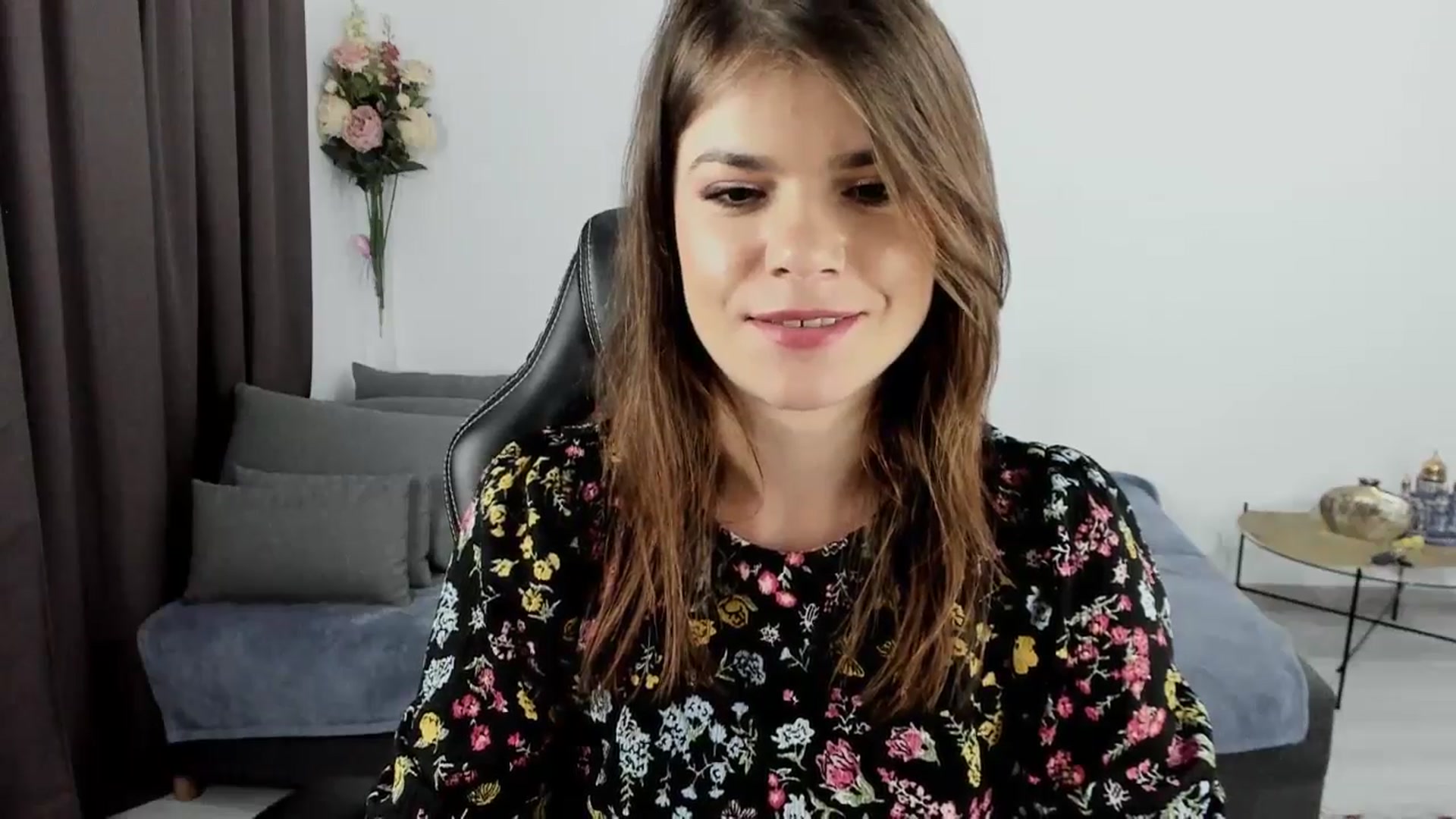 Gallery image thumbnail from Adisonn4you's myfreecams stream on, 06/16/2025, 24:14 image 19 of 20