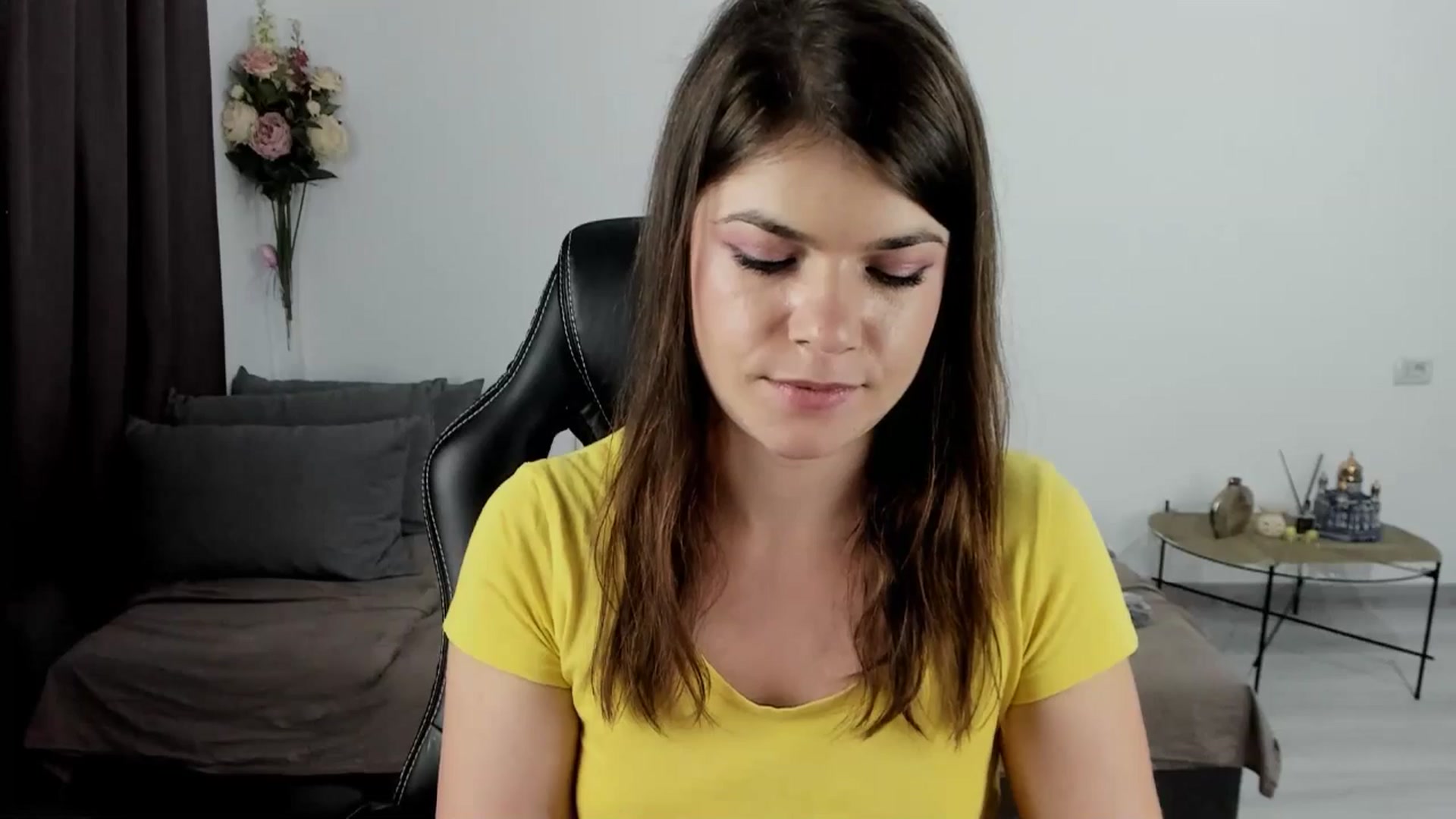Gallery image thumbnail from Adisonn4you's myfreecams stream on, 06/24/2025, 01:34 image 2 of 20