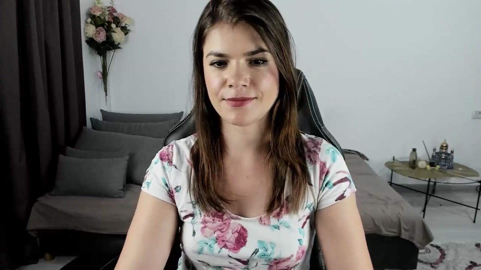 Gallery image thumbnail from Adisonn4you's myfreecams stream on, 06/28/2025, 01:25 image 16 of 20