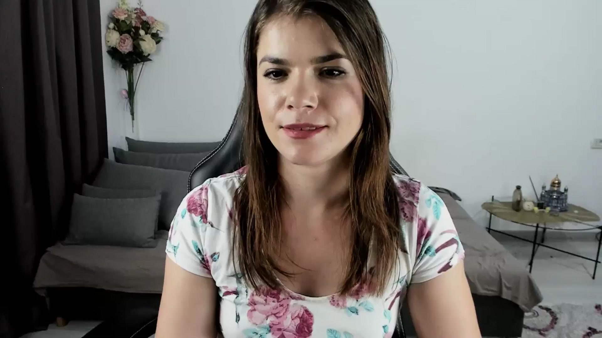 Gallery image thumbnail from Adisonn4you's myfreecams stream on, 06/28/2025, 01:25 image 18 of 20