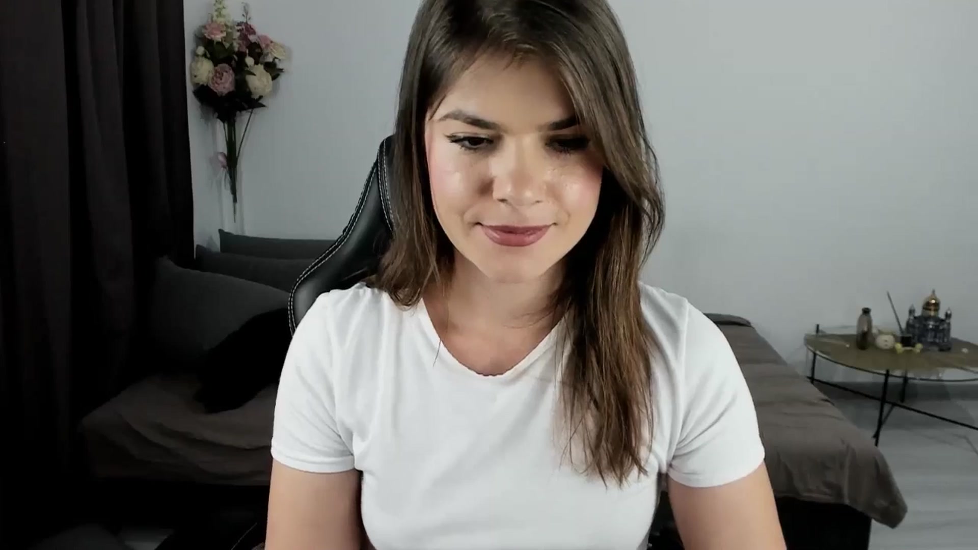 Gallery image thumbnail from Adisonn4you's myfreecams stream on, 06/29/2025, 02:01 image 18 of 20
