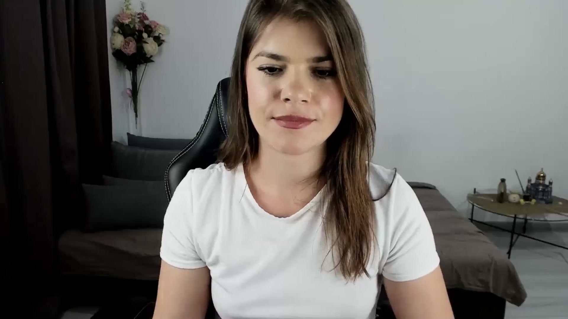 Gallery image thumbnail from Adisonn4you's myfreecams stream on, 06/29/2025, 02:01 image 9 of 20