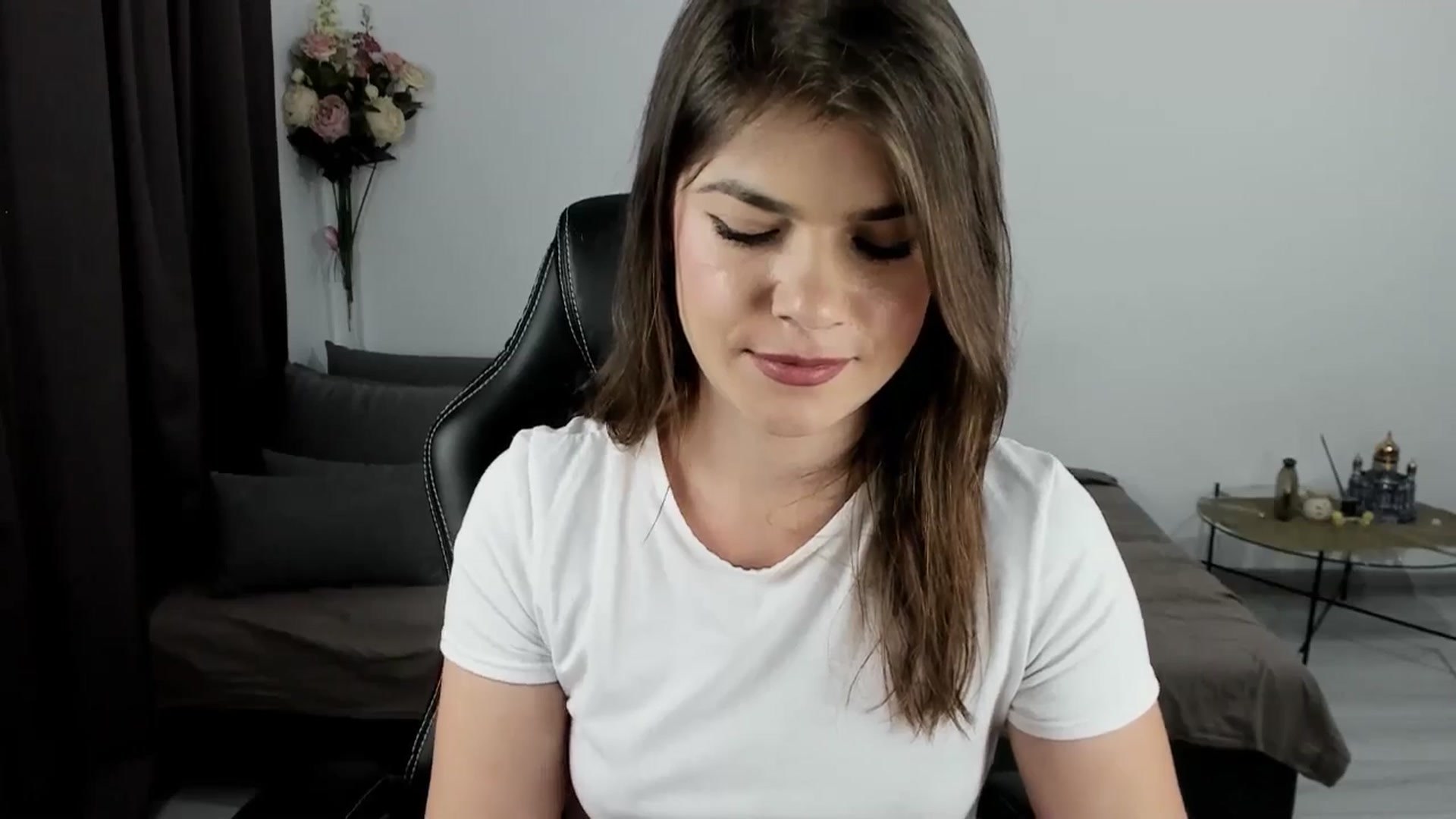 Gallery image thumbnail from Adisonn4you's myfreecams stream on, 06/29/2025, 02:01 image 13 of 20
