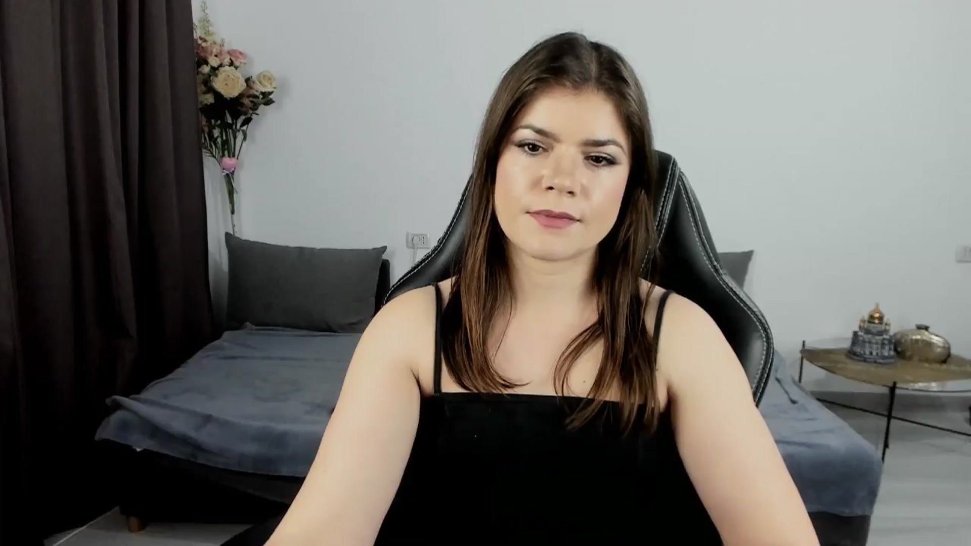 Gallery image thumbnail from Adisonn4you's myfreecams stream on, 03/25/2026, 02:26 image 17 of 20