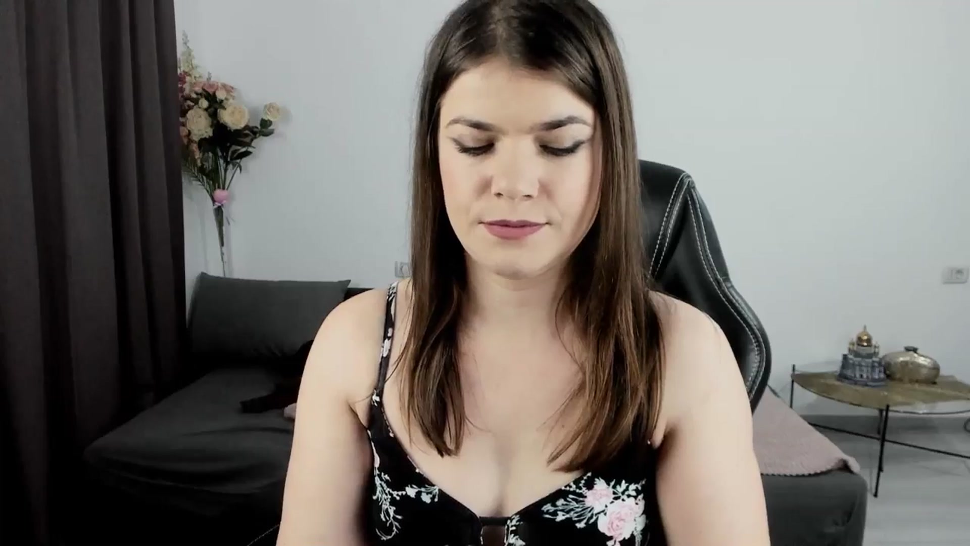 Gallery image thumbnail from Adisonn4you's myfreecams stream on, 04/05/2026, 01:46 image 10 of 20