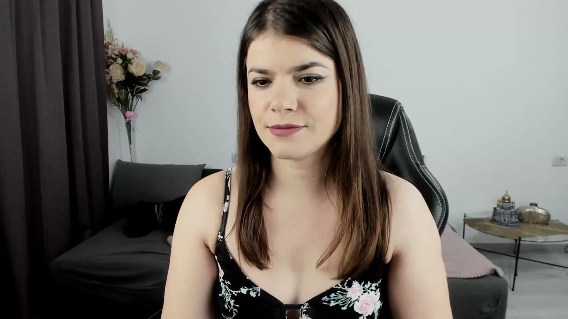 Gallery image thumbnail from Adisonn4you's myfreecams stream on, 04/05/2026, 01:46 image 17 of 20