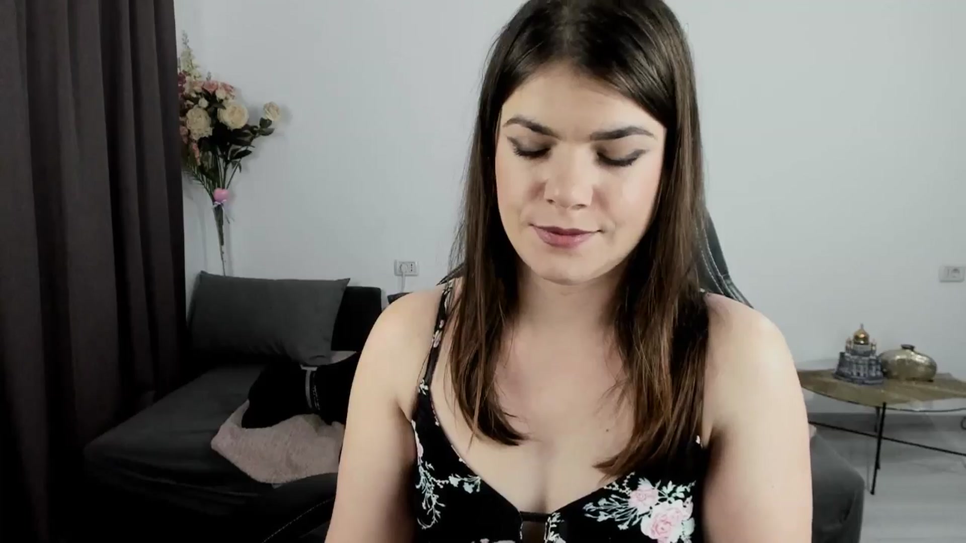 Gallery image thumbnail from Adisonn4you's myfreecams stream on, 04/05/2026, 03:03 image 18 of 20