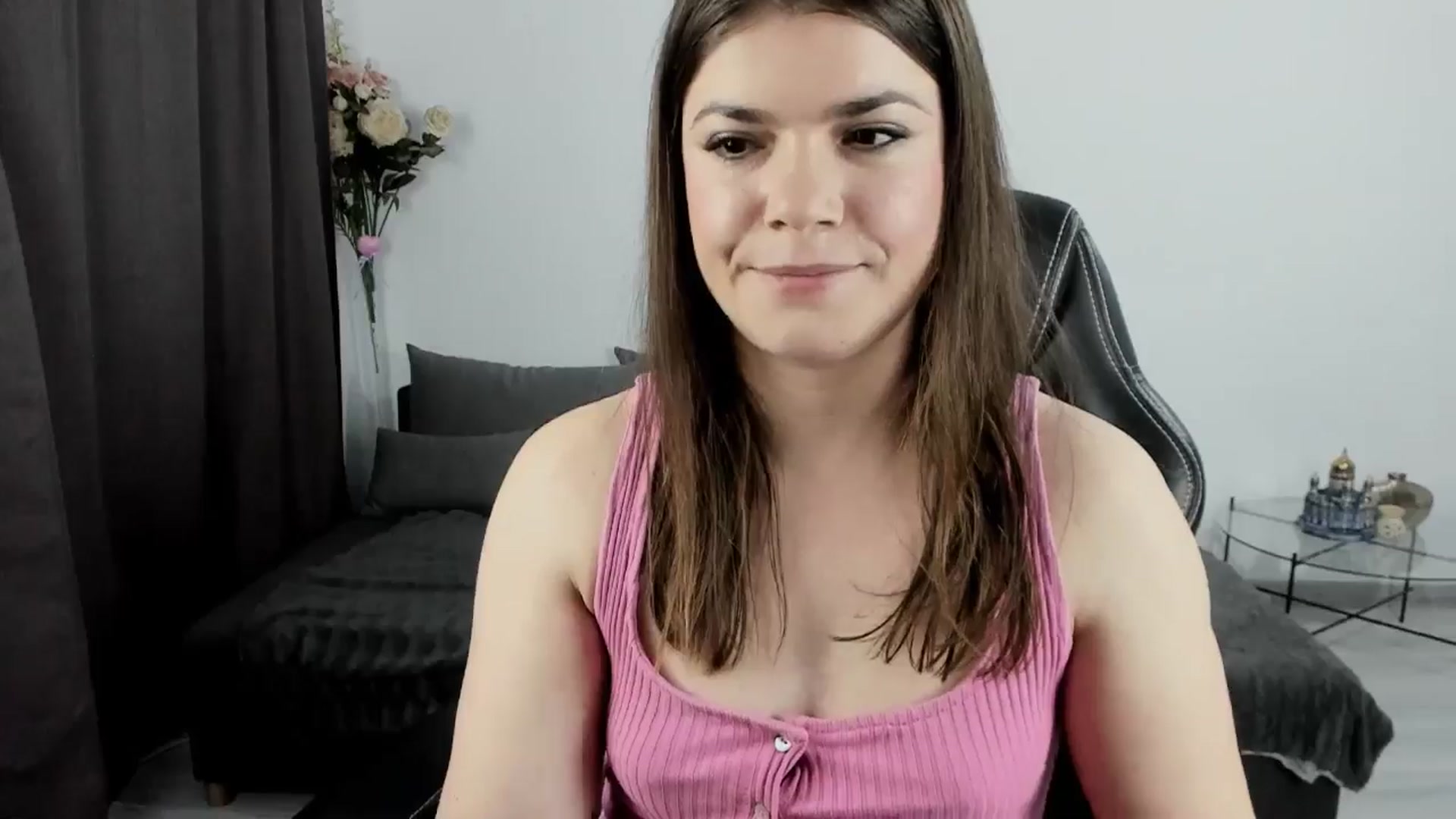 Gallery image thumbnail from Adisonn4you's myfreecams stream on, 04/07/2026, 22:45 image 18 of 20
