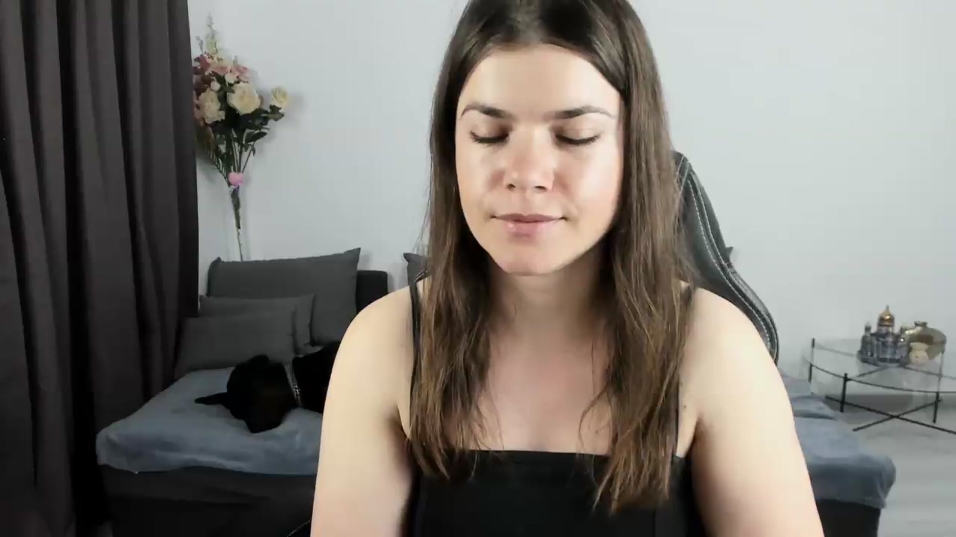 Gallery image thumbnail from Adisonn4you's myfreecams stream on, 04/25/2026, 24:41 image 15 of 20
