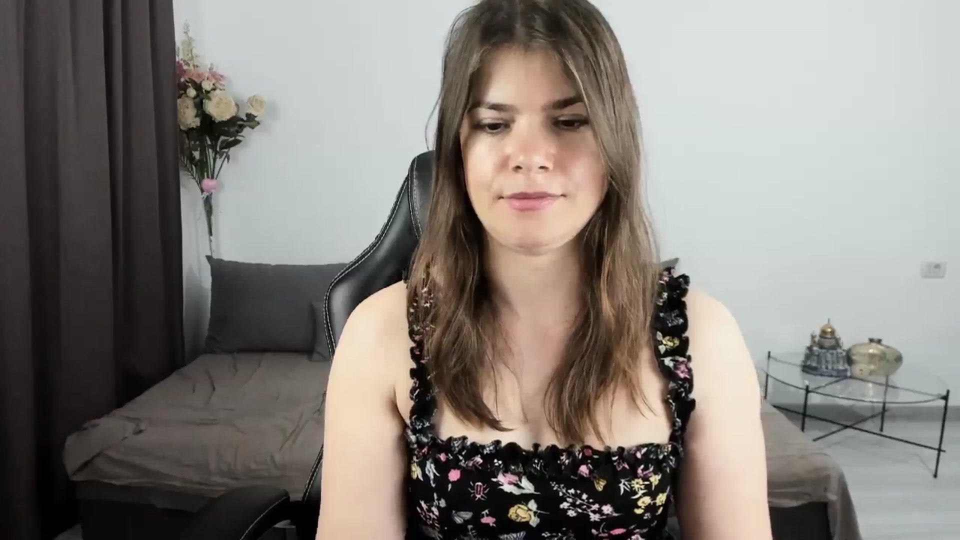 Gallery image thumbnail from Adisonn4you's myfreecams stream on, 04/28/2026, 02:44 image 5 of 20