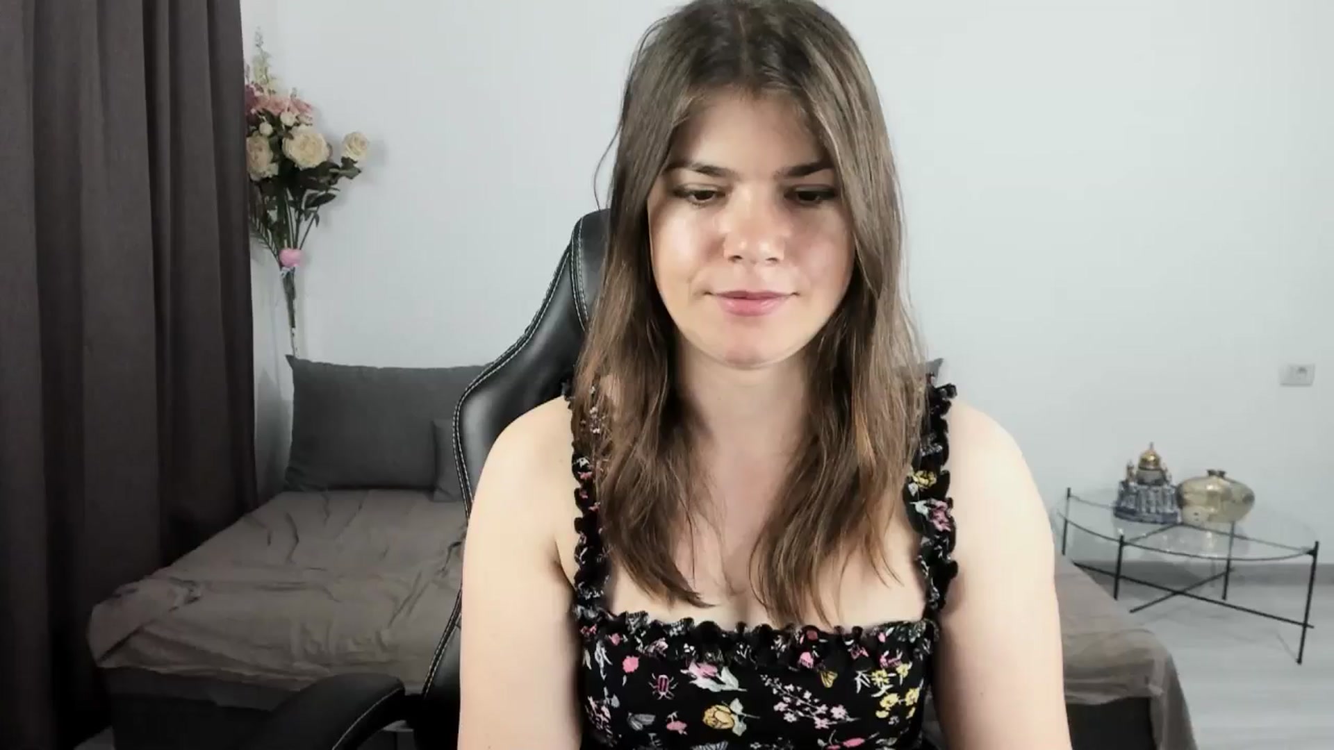Gallery image thumbnail from Adisonn4you's myfreecams stream on, 04/28/2026, 02:44 image 1 of 20